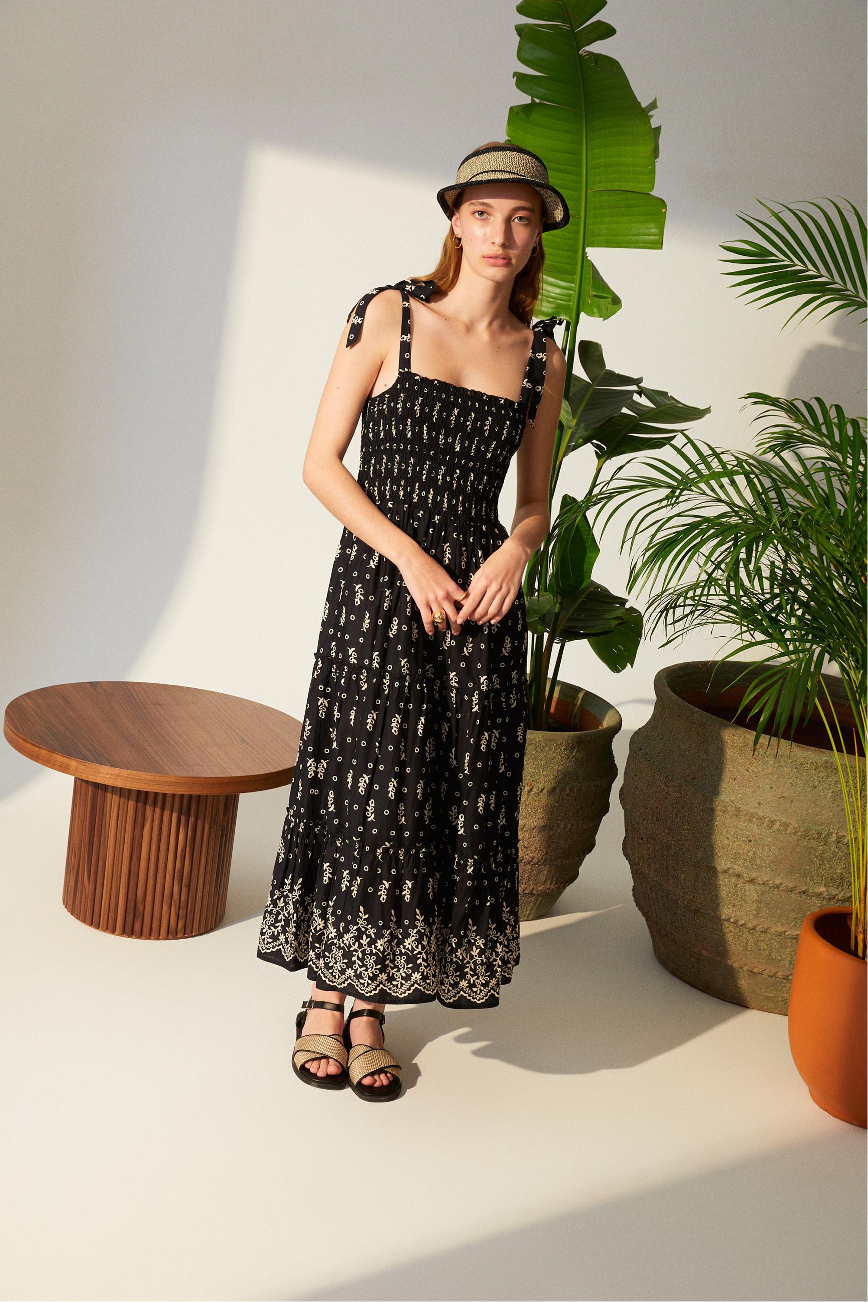 GİPELİ ETNİK DESENLİ UZUN ELBİSE