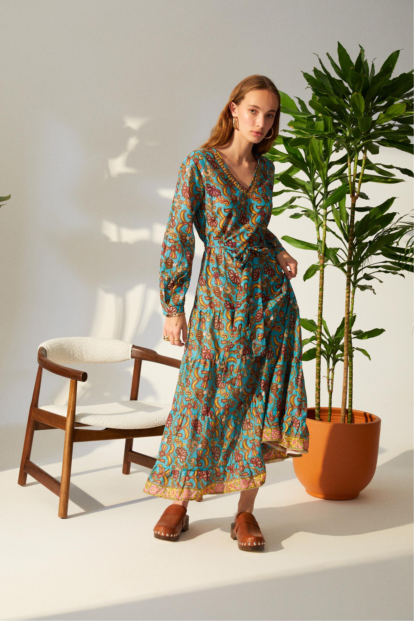 ETNİK DESENLİ UZUN ELBİSE