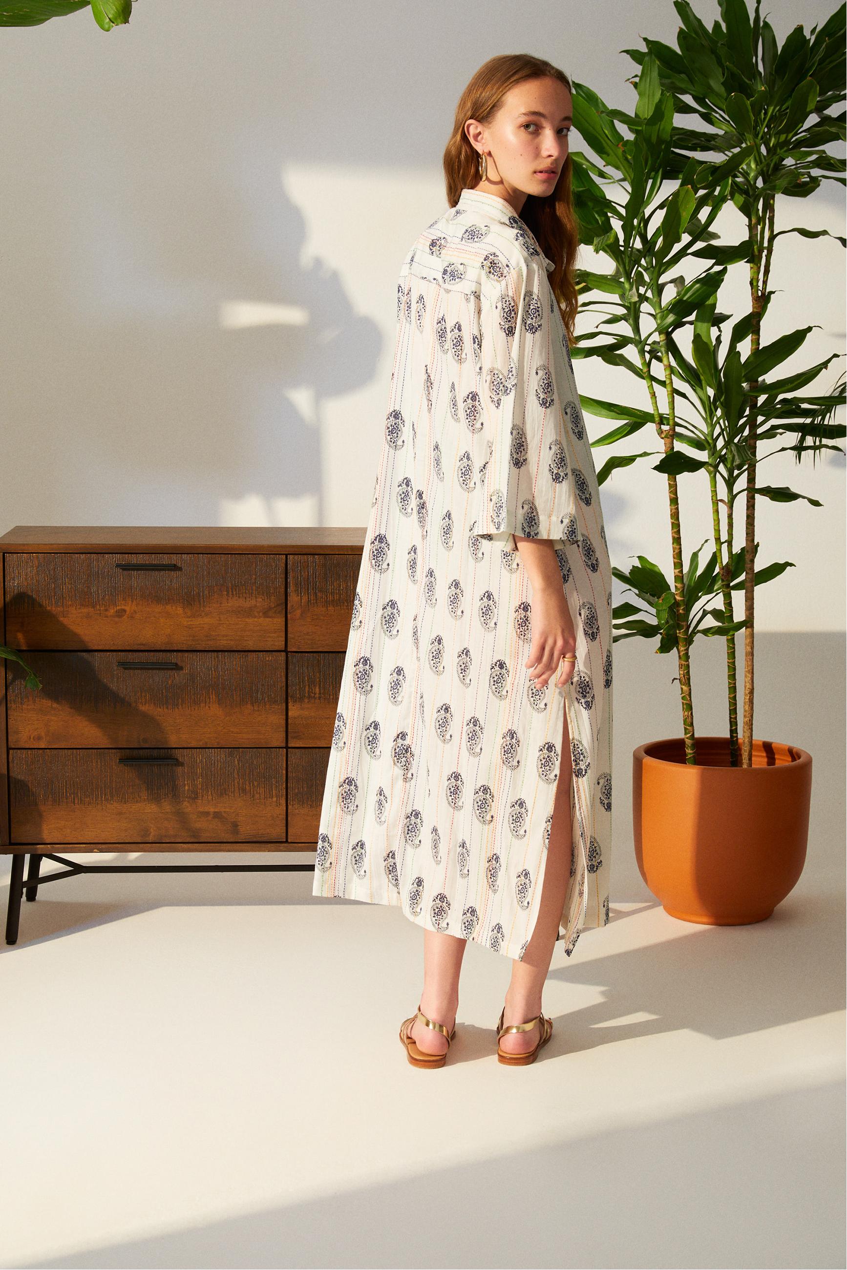 YIRTMAÇLI UZUN PLAJ ELBİSESİ