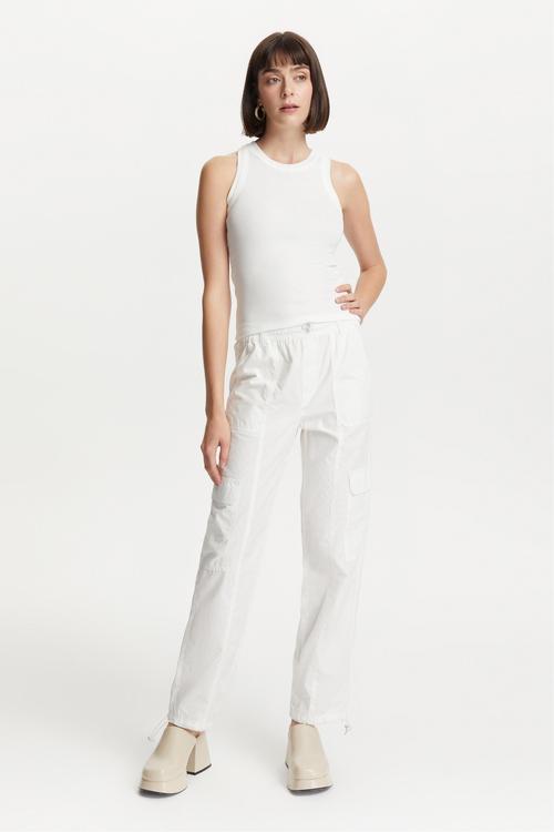  AÇIK YAKA KOLSUZ ATLET