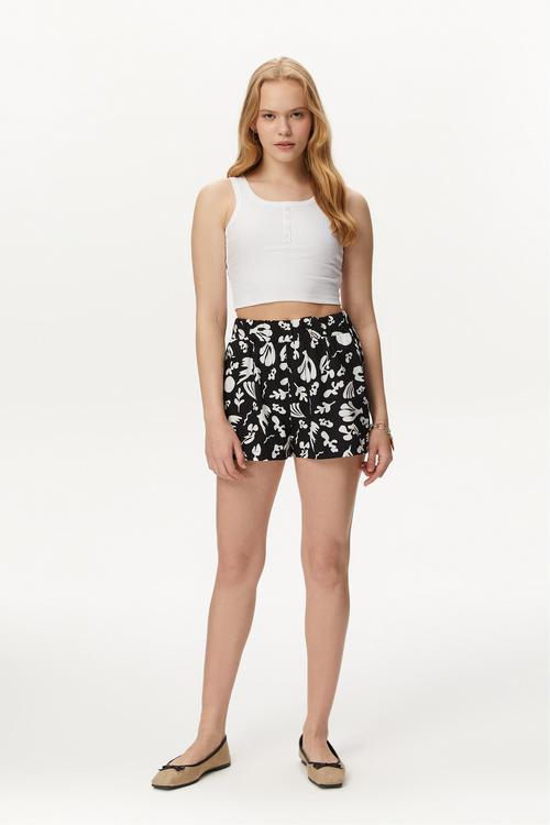  ÇİÇEK DESENLİ MİNİ ŞORT