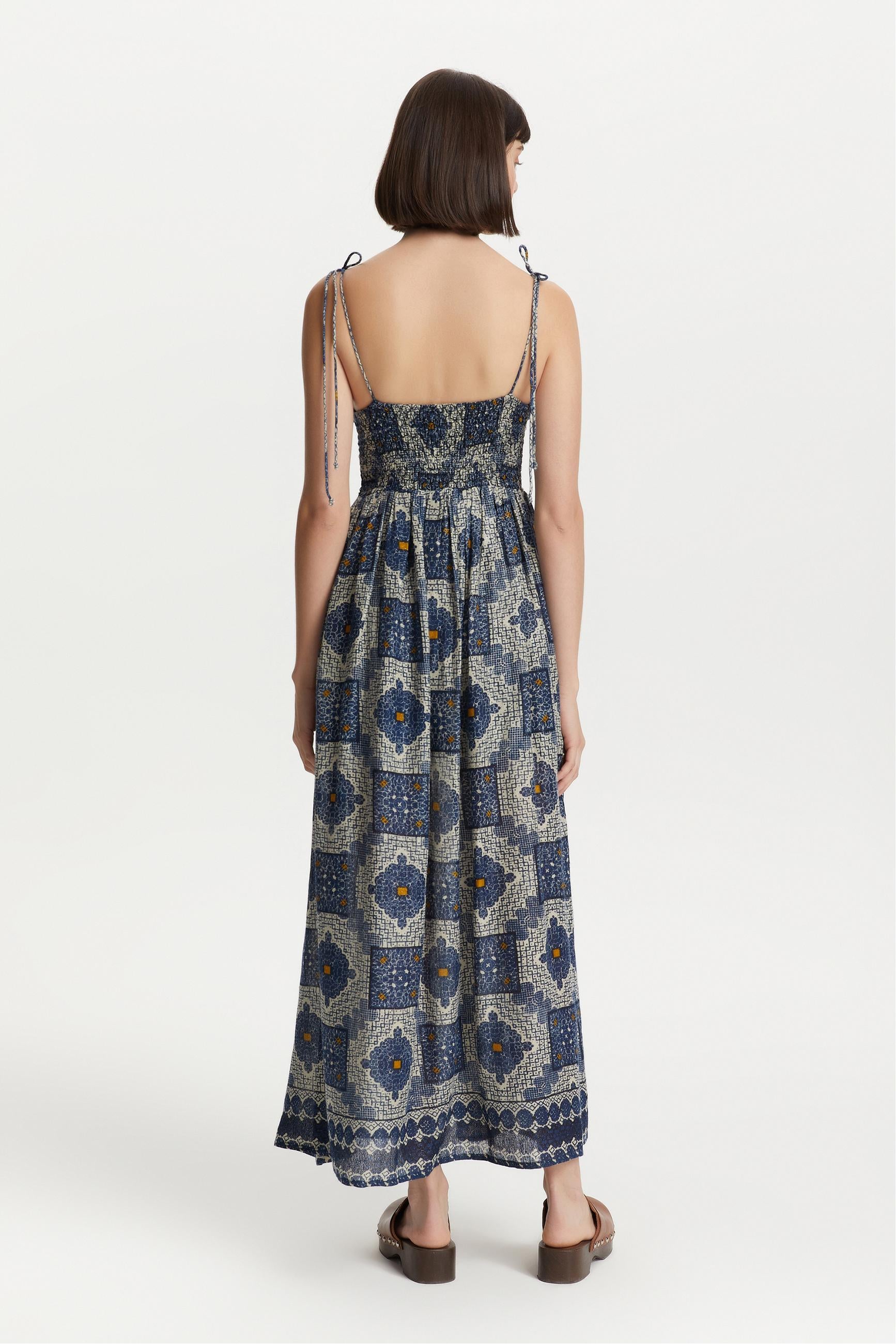 İNCE ASKILI ETNİK DESENLİ UZUN ELBİSE