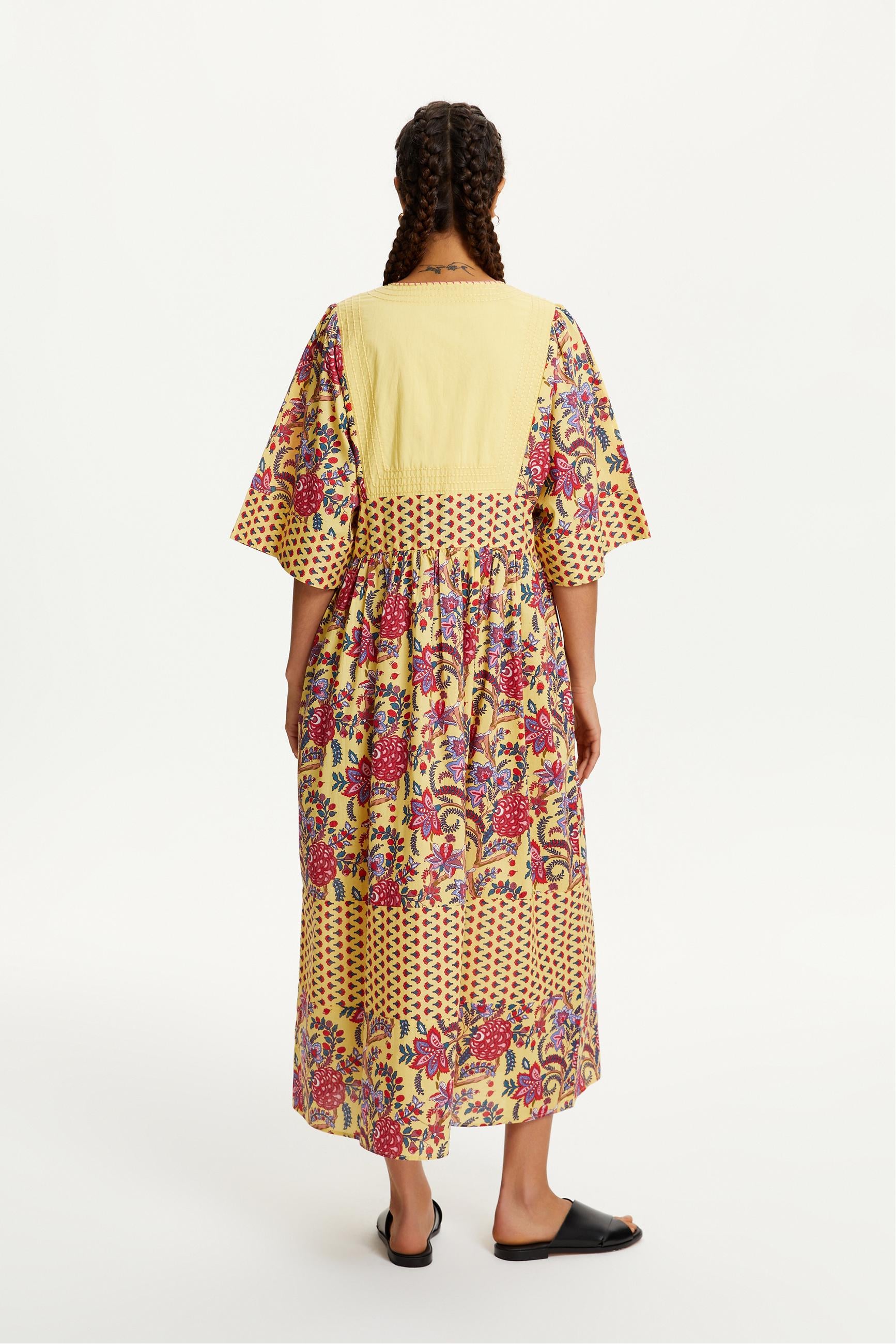 ÇİÇEK DESENLİ UZUN ELBİSE