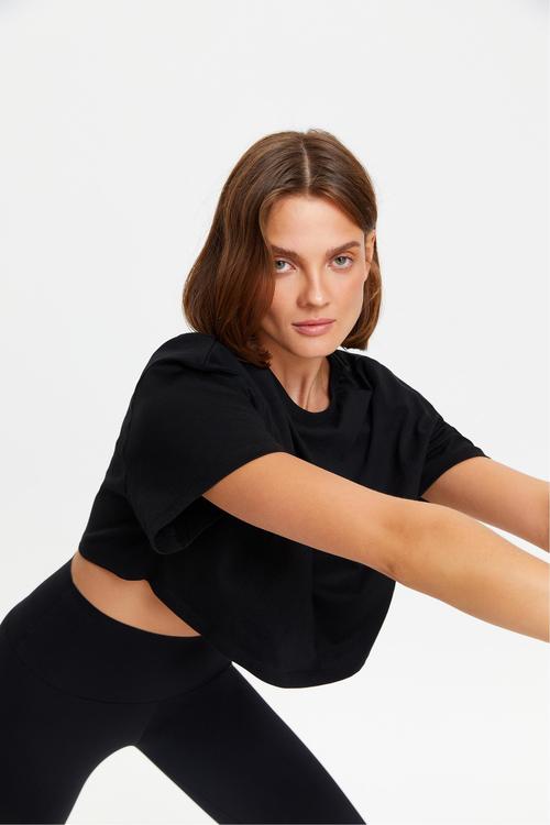  BİSİKLET YAKA KISA KOLLU CROP T-SHIRT
