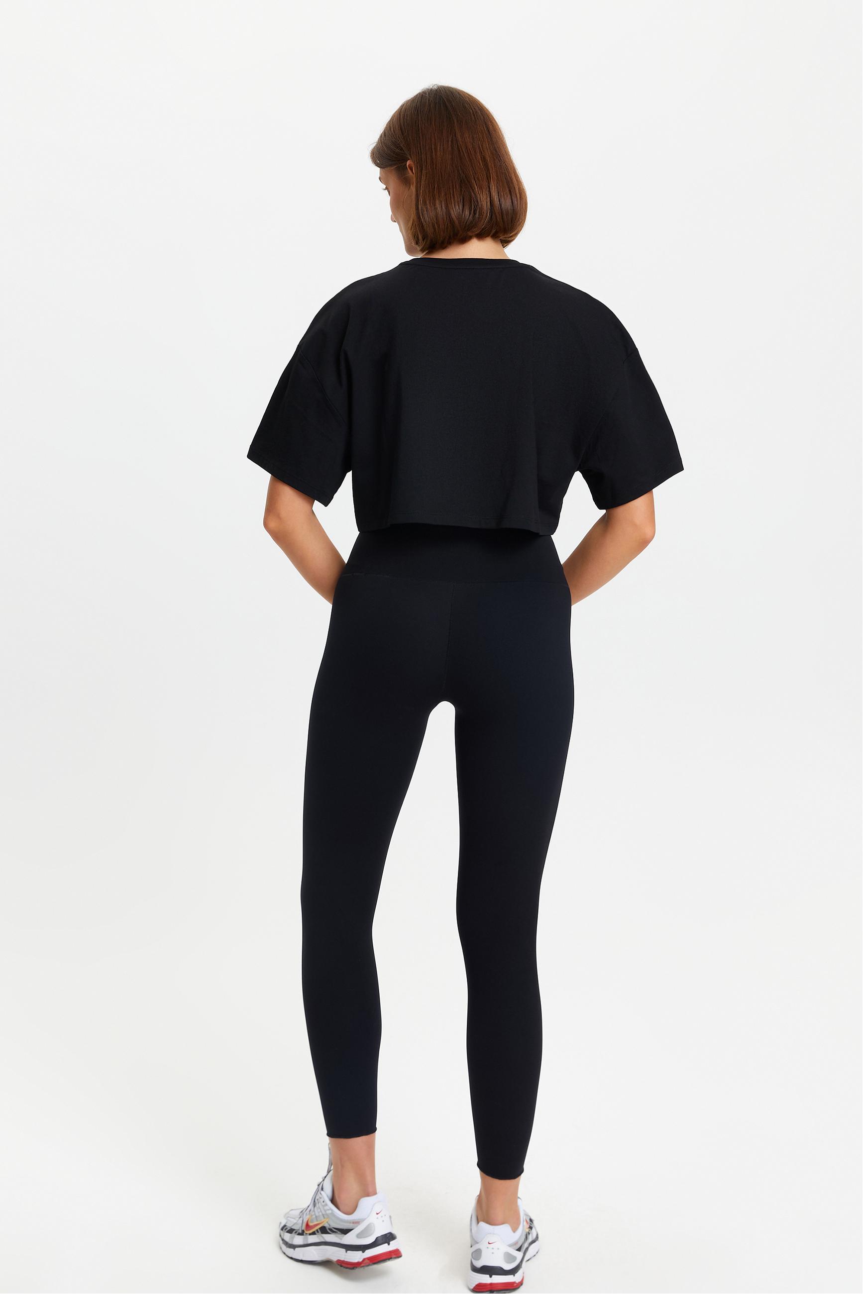 BİSİKLET YAKA KISA KOLLU CROP T-SHIRT