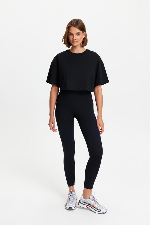  BİSİKLET YAKA KISA KOLLU CROP T-SHIRT