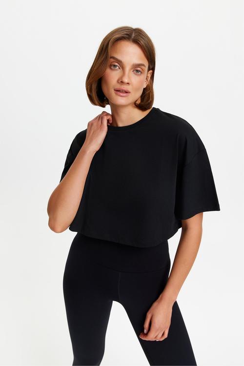  BİSİKLET YAKA KISA KOLLU CROP T-SHIRT