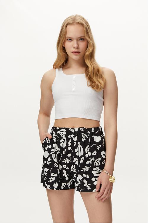  ÇİÇEK DESENLİ MİNİ ŞORT