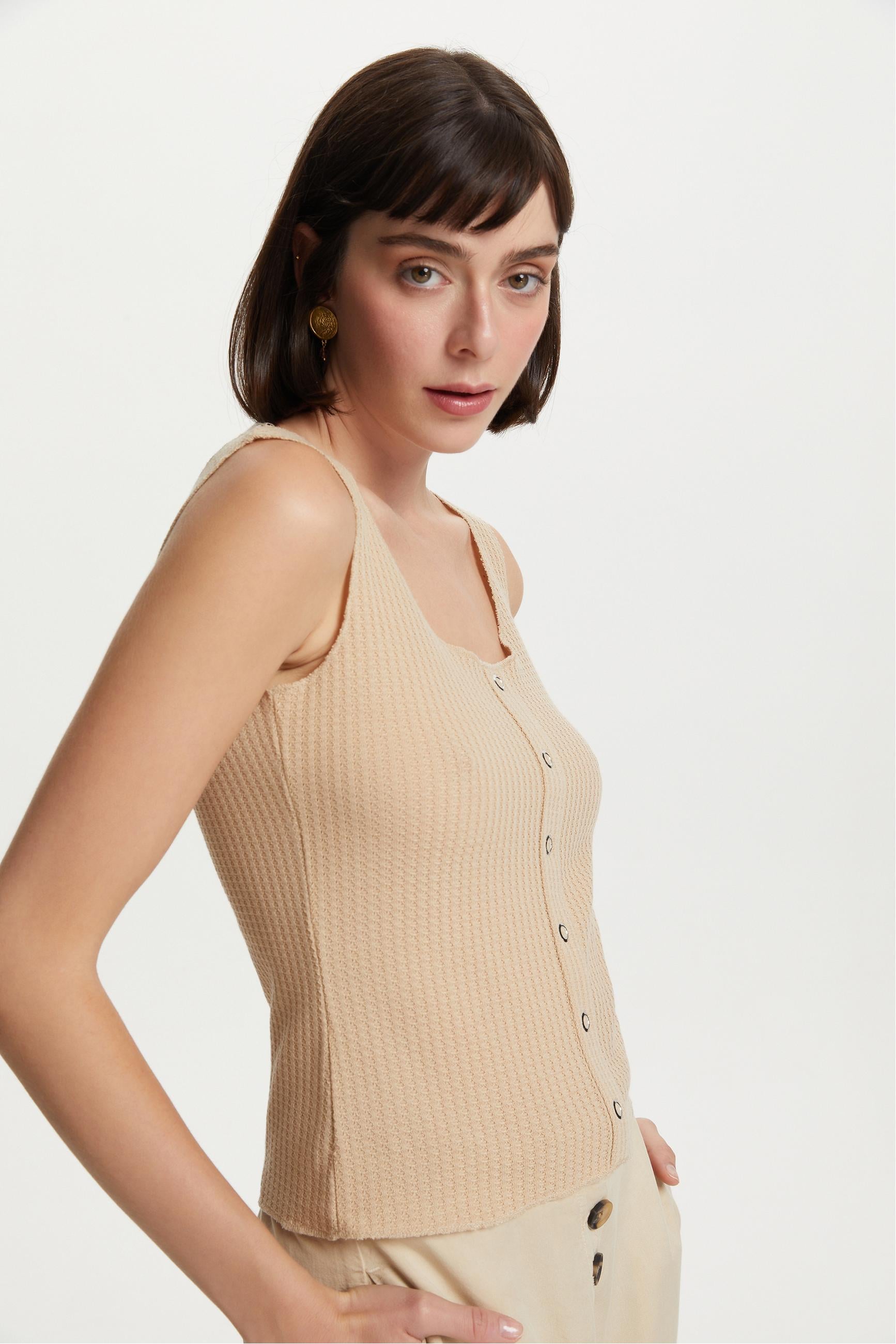 DÜĞMELİ FİTİLLİ ATLET