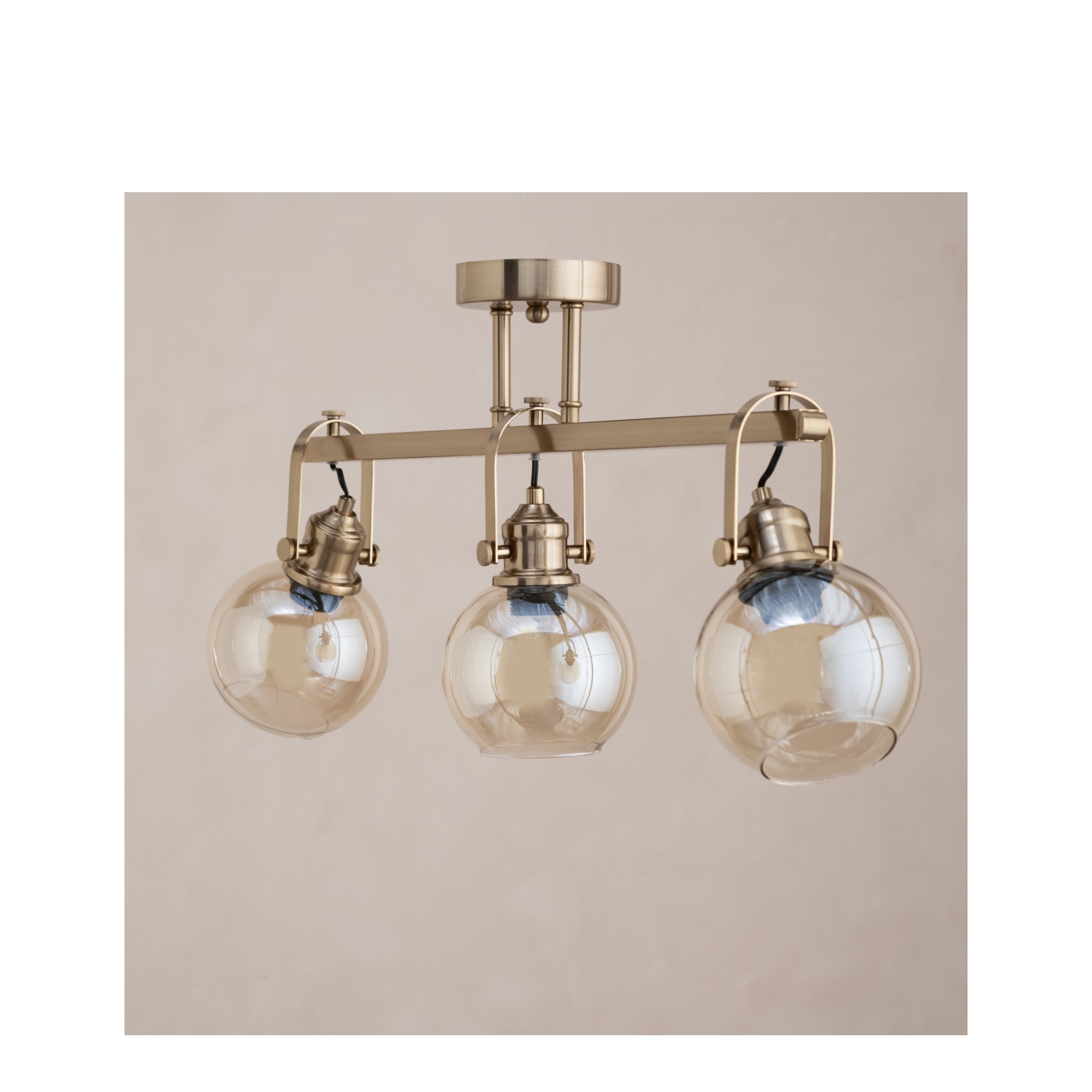 DEFNI ÜÇLÜ AVİZE