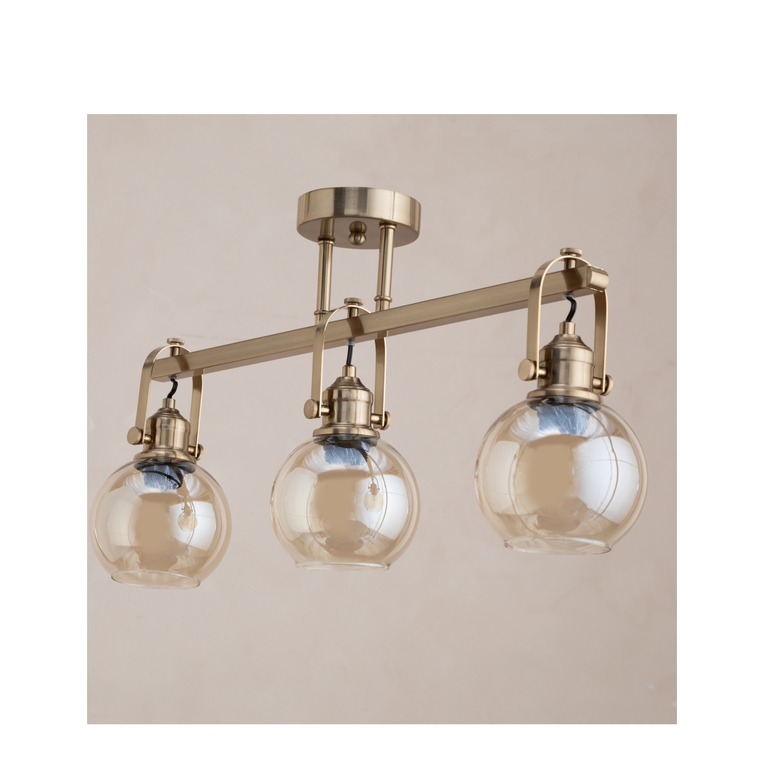 DEFNI ÜÇLÜ AVİZE