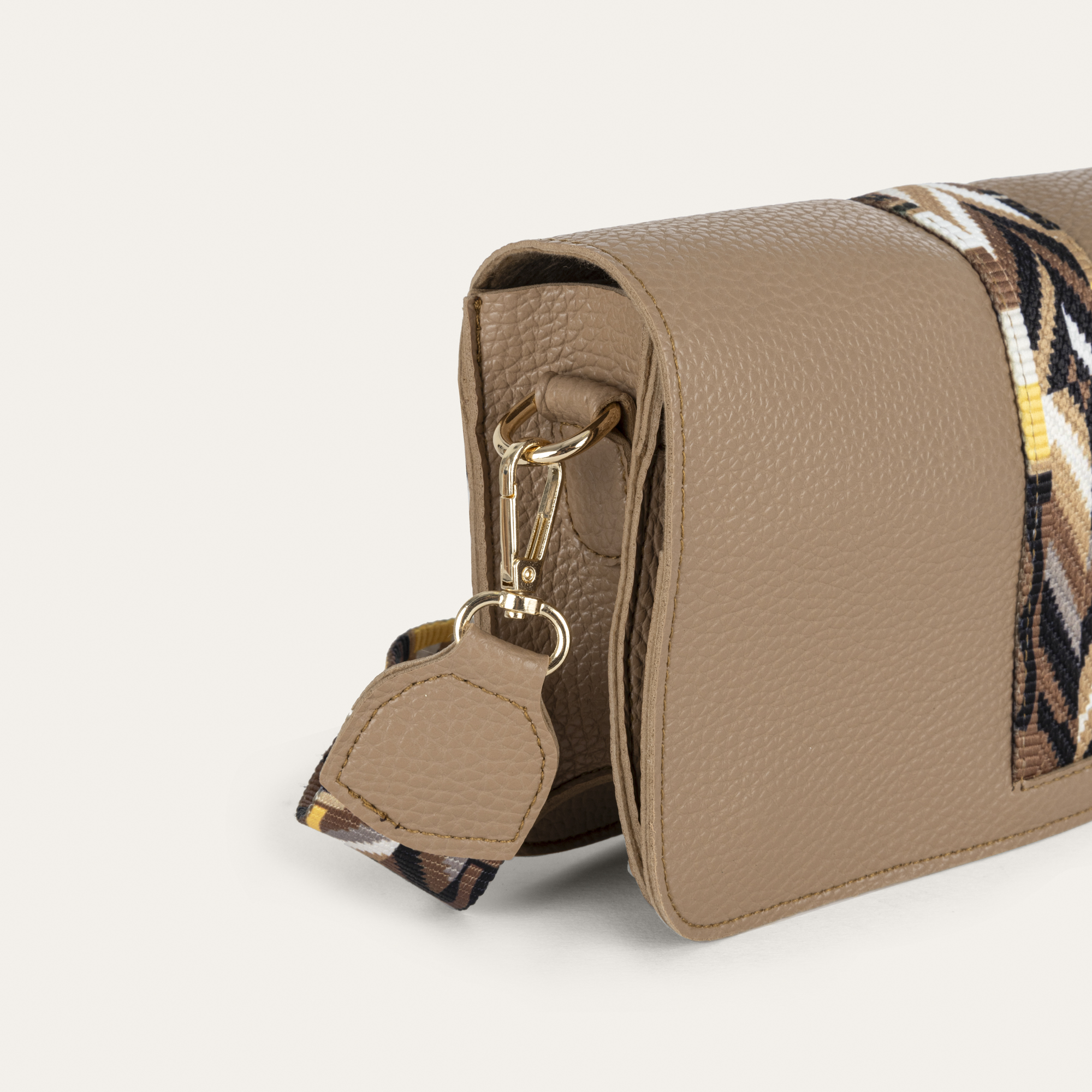 DERİ GÖRÜNÜMLÜ OMUZ ÇANTASI