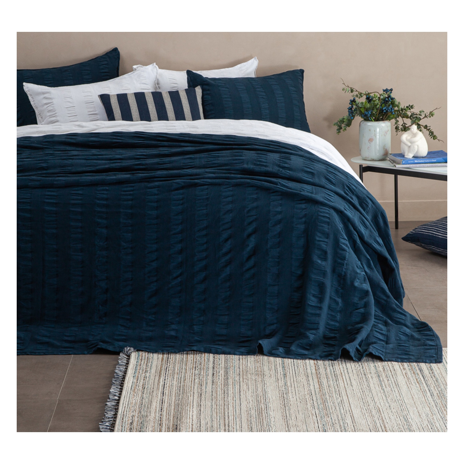 CURTIS YATAK ÖRTÜSÜ TAKIMI ÇİFT KİŞİLİK LACİVERT 240X260