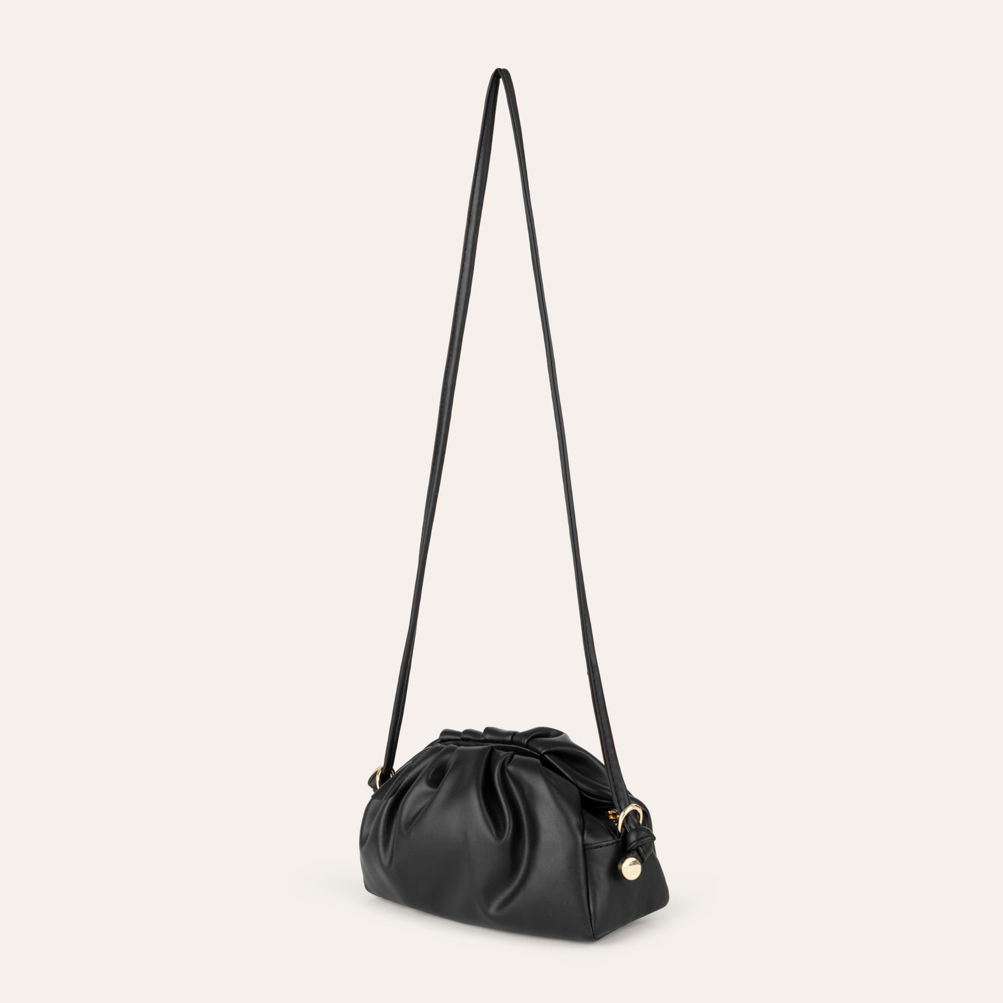 BÜZGÜLÜ DERİ GÖRÜNÜMLÜ OMUZ ÇANTASI