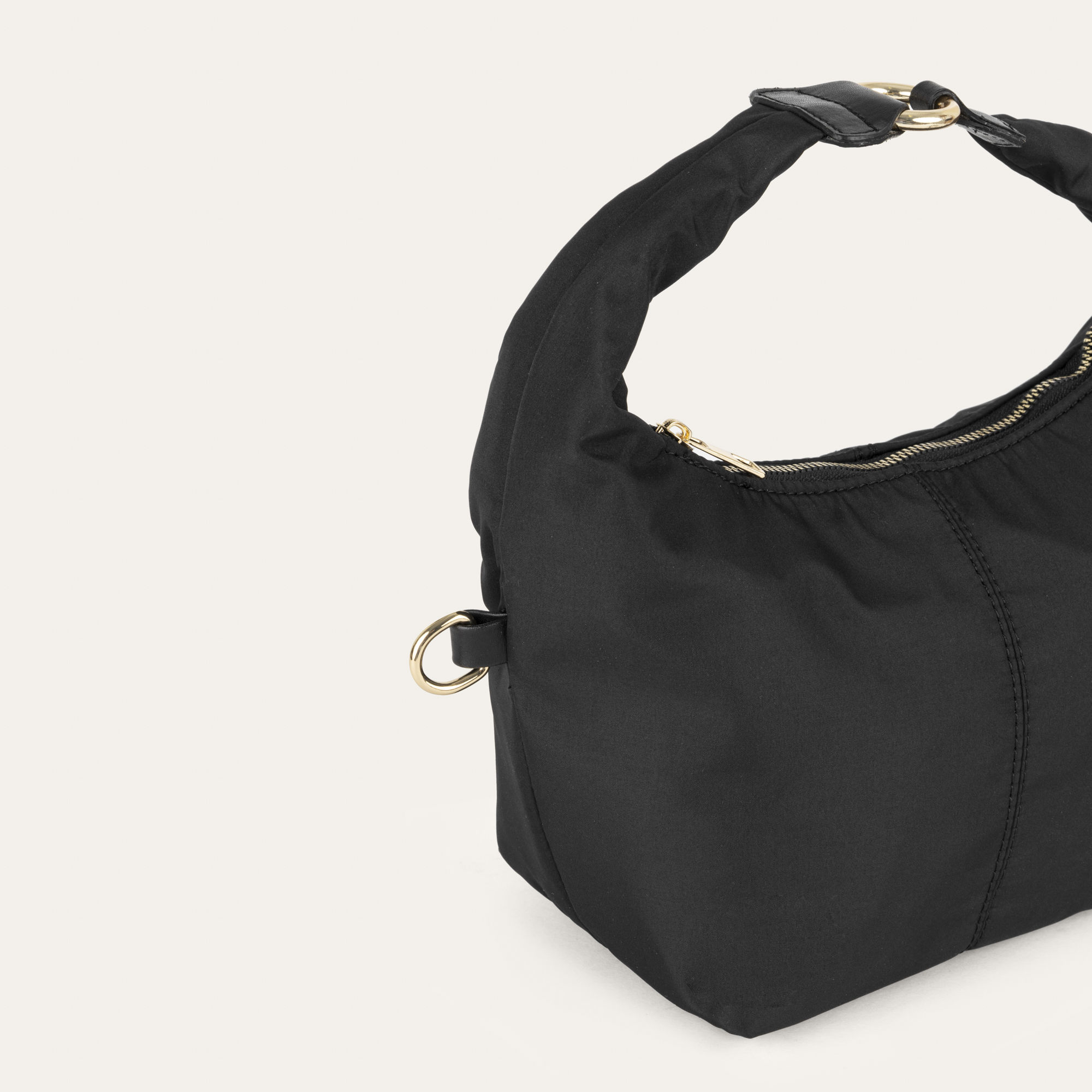 KUMAŞ OMUZ ÇANTASI