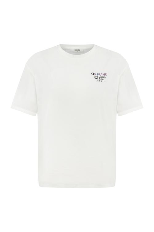  SLOGAN DETAYLI KISA KOLLU T-SHIRT