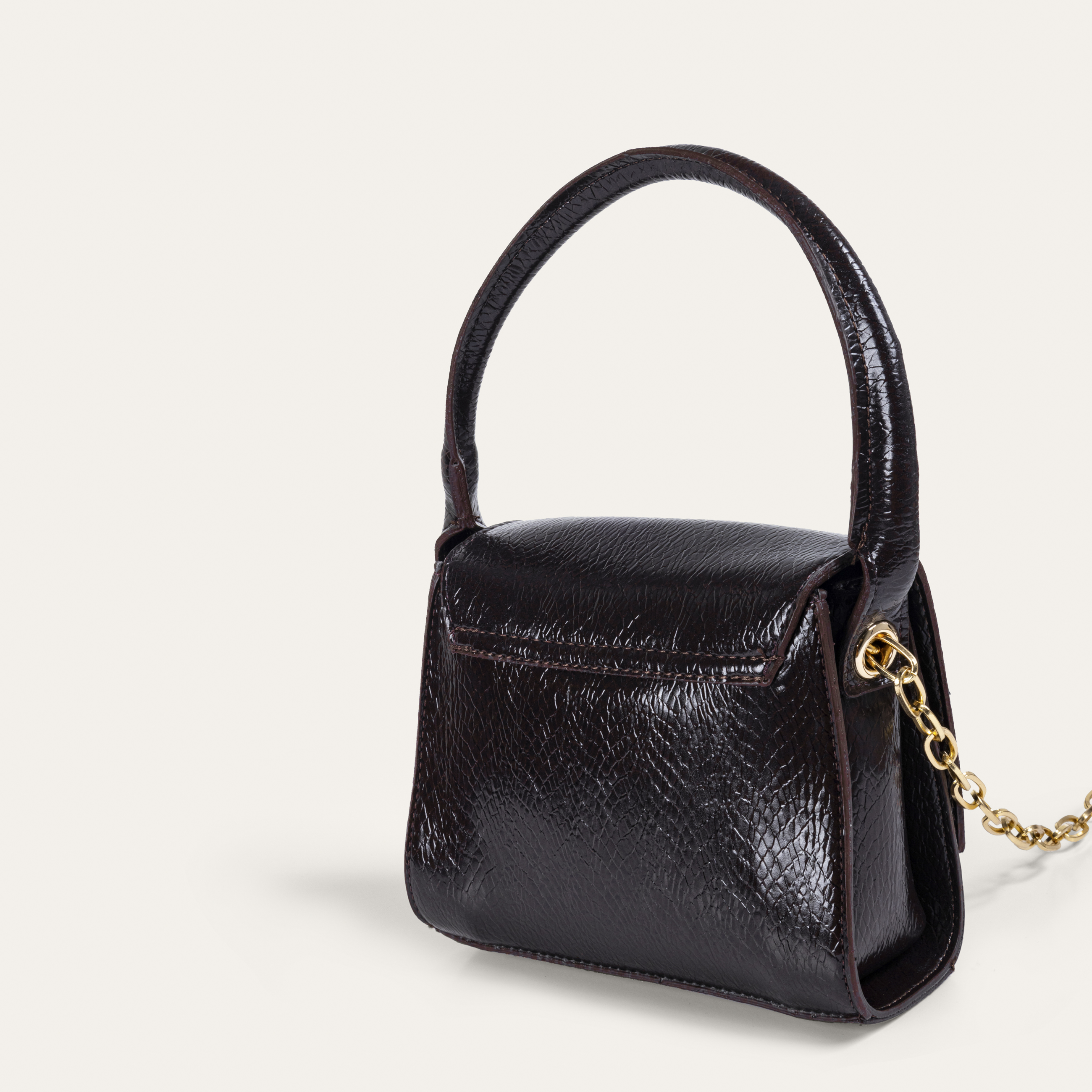 ZİNCİR ASKILI SUNİ DERİ OMUZ ÇANTASI