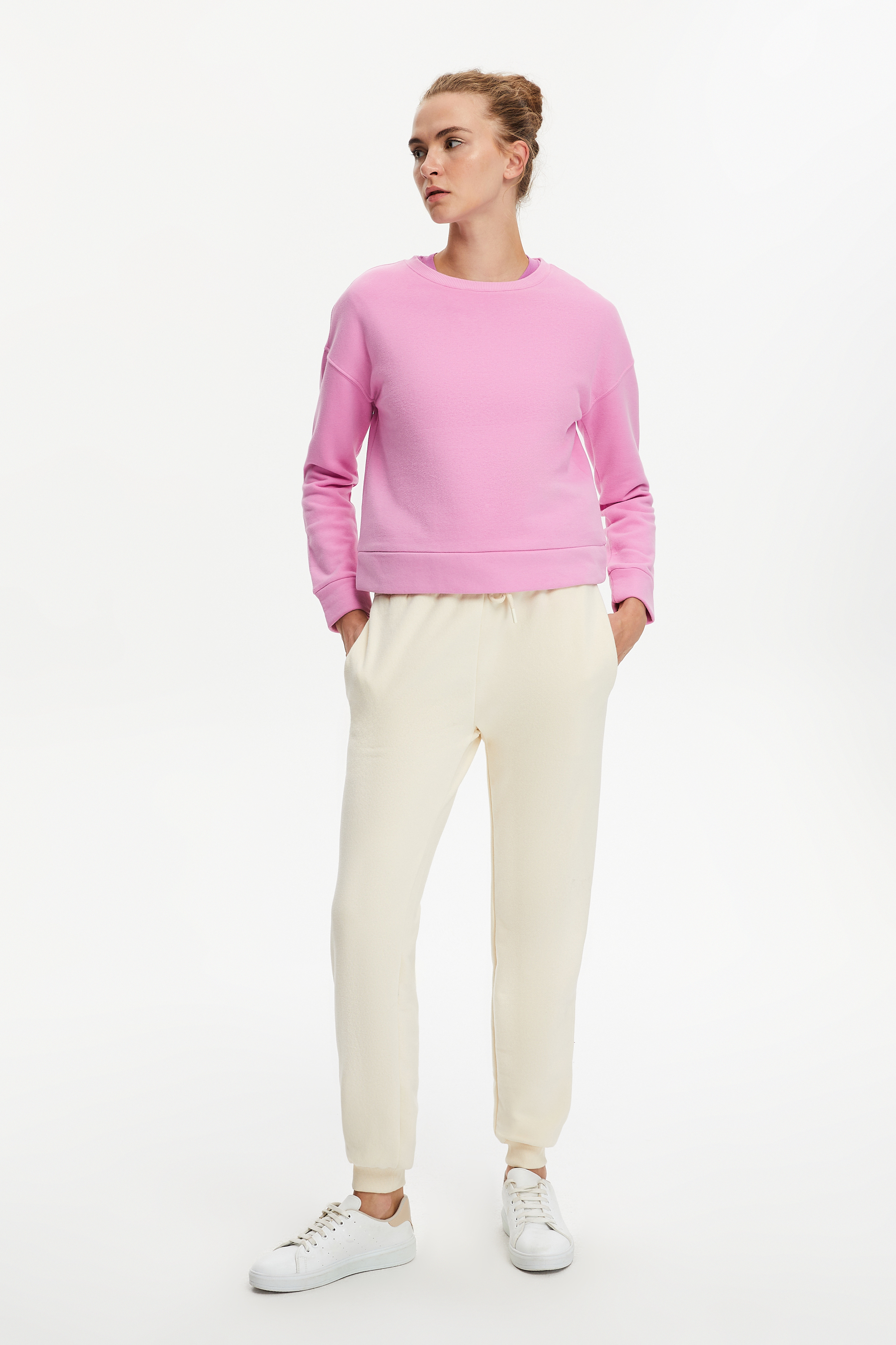 BİSİKLET YAKA SWEATSHIRT