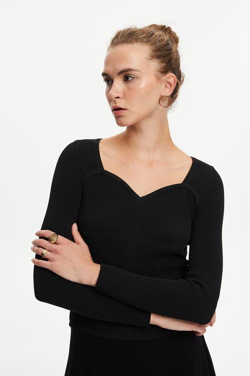  KALP YAKA TRİKO KAZAK