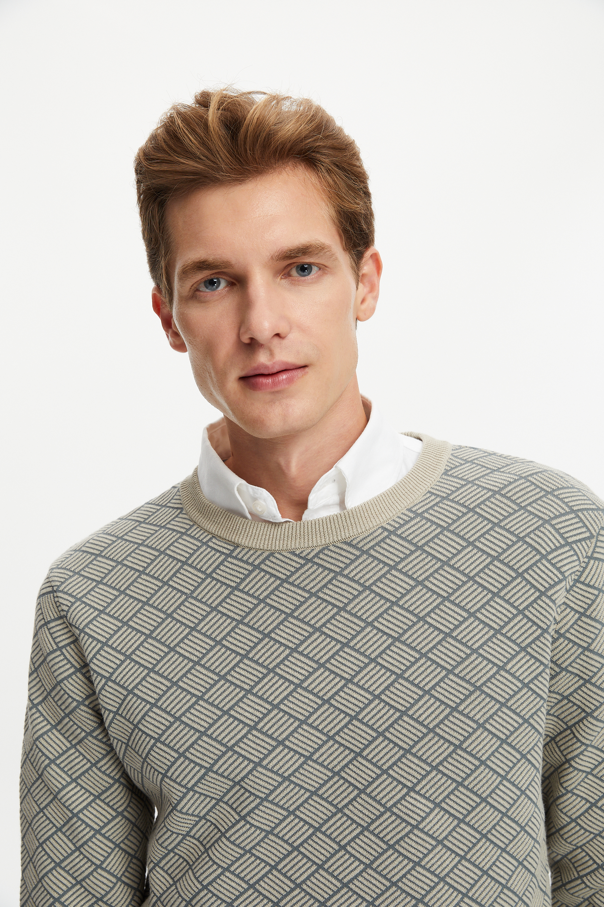 JAKARLI BİSİKLET YAKA TRİKO