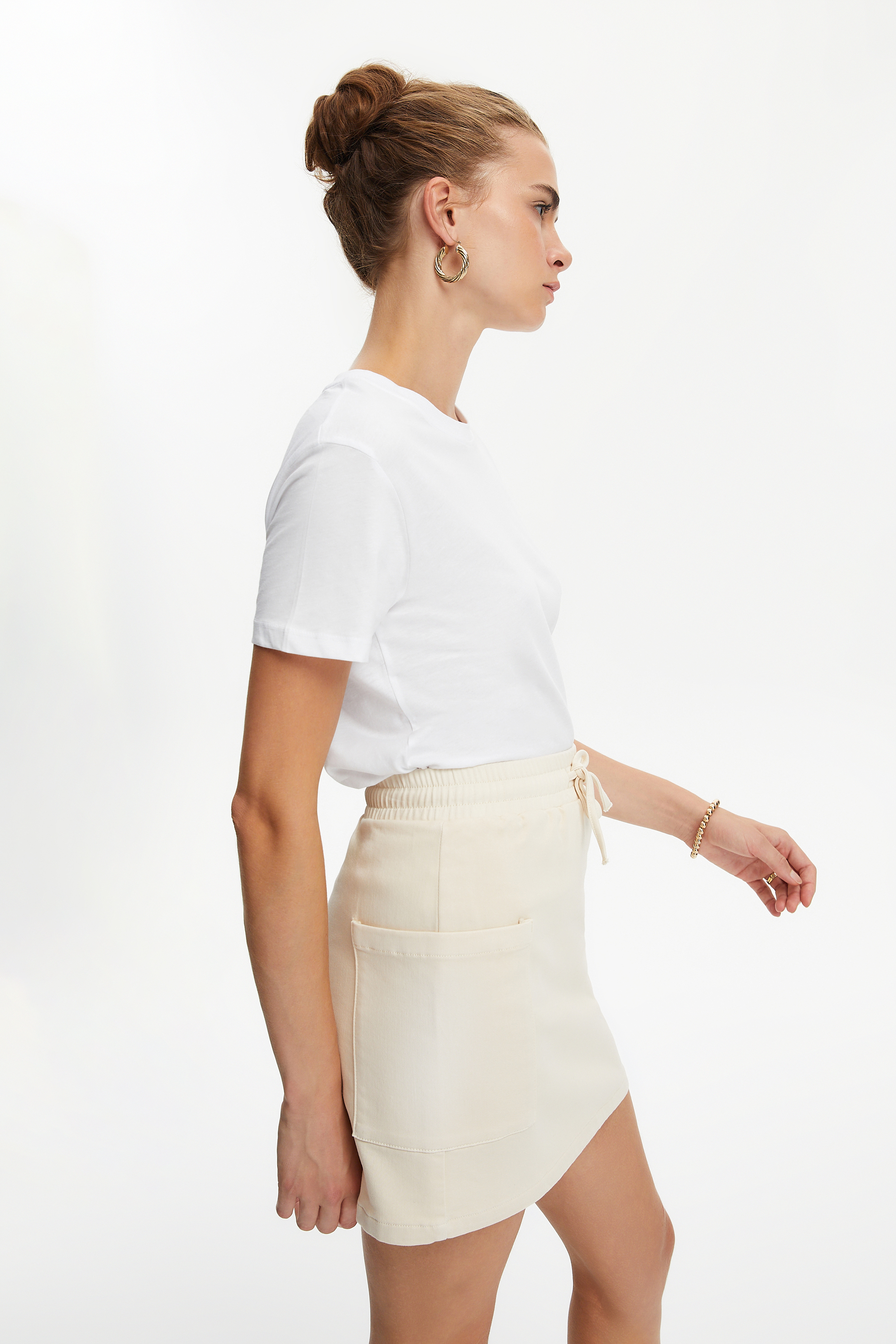 BAĞLAMA DETAYLI MİNİ ETEK