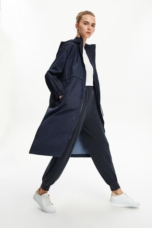  KAPÜŞONLU YAĞMURLUK