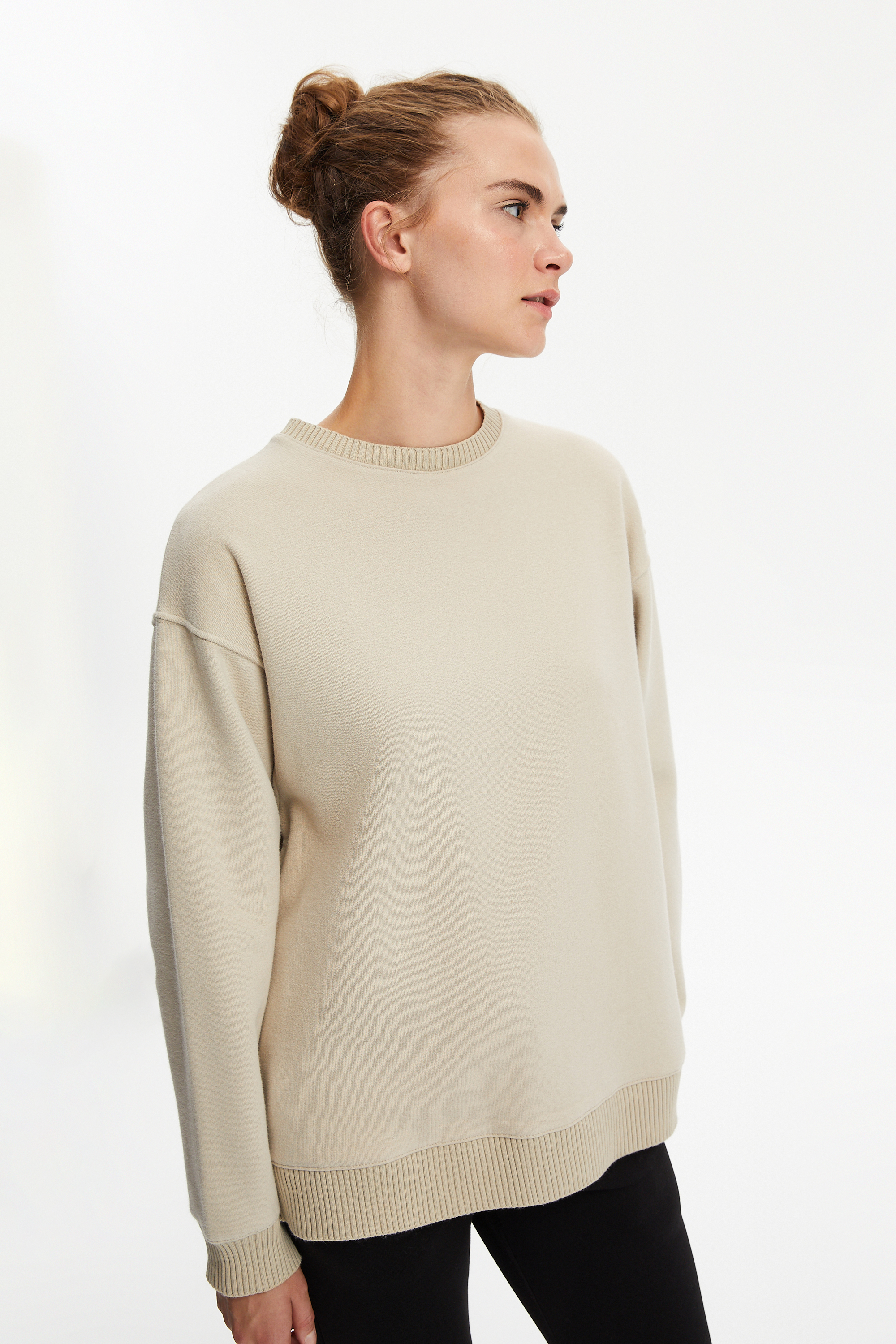 BİSİKLET YAKA SWEATSHIRT