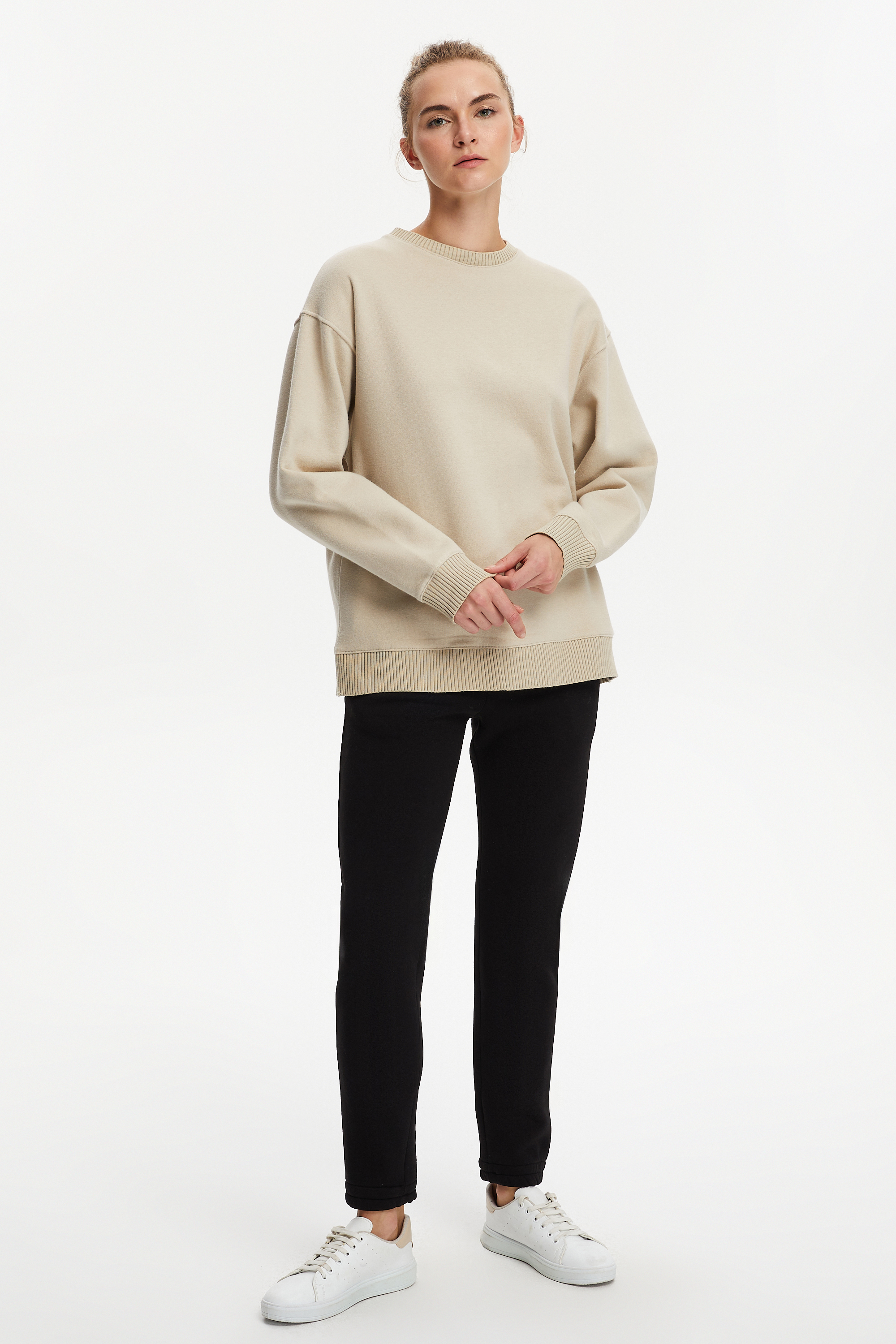 BİSİKLET YAKA SWEATSHIRT