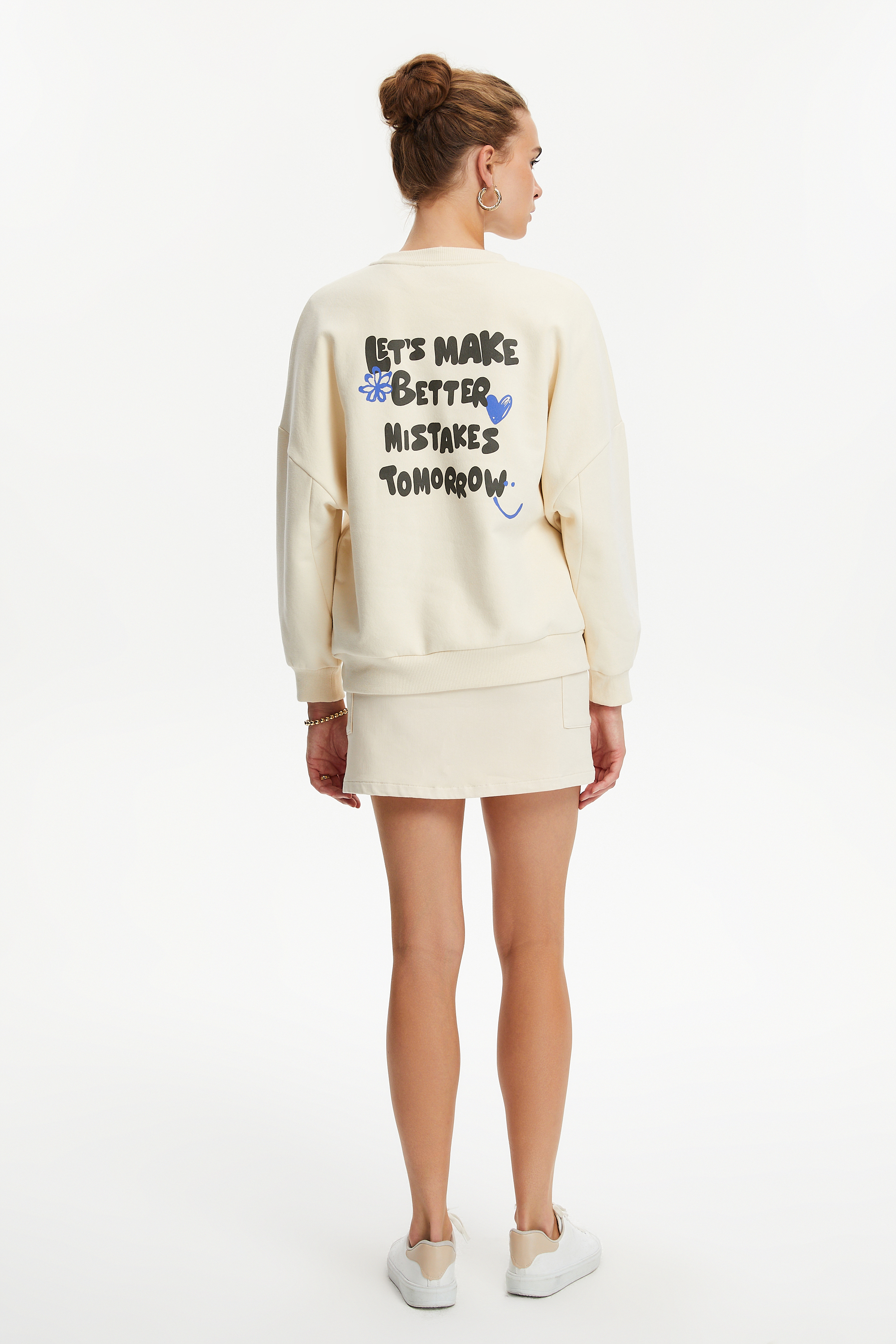 SLOGAN DETAYLI SWEATSHIRT
