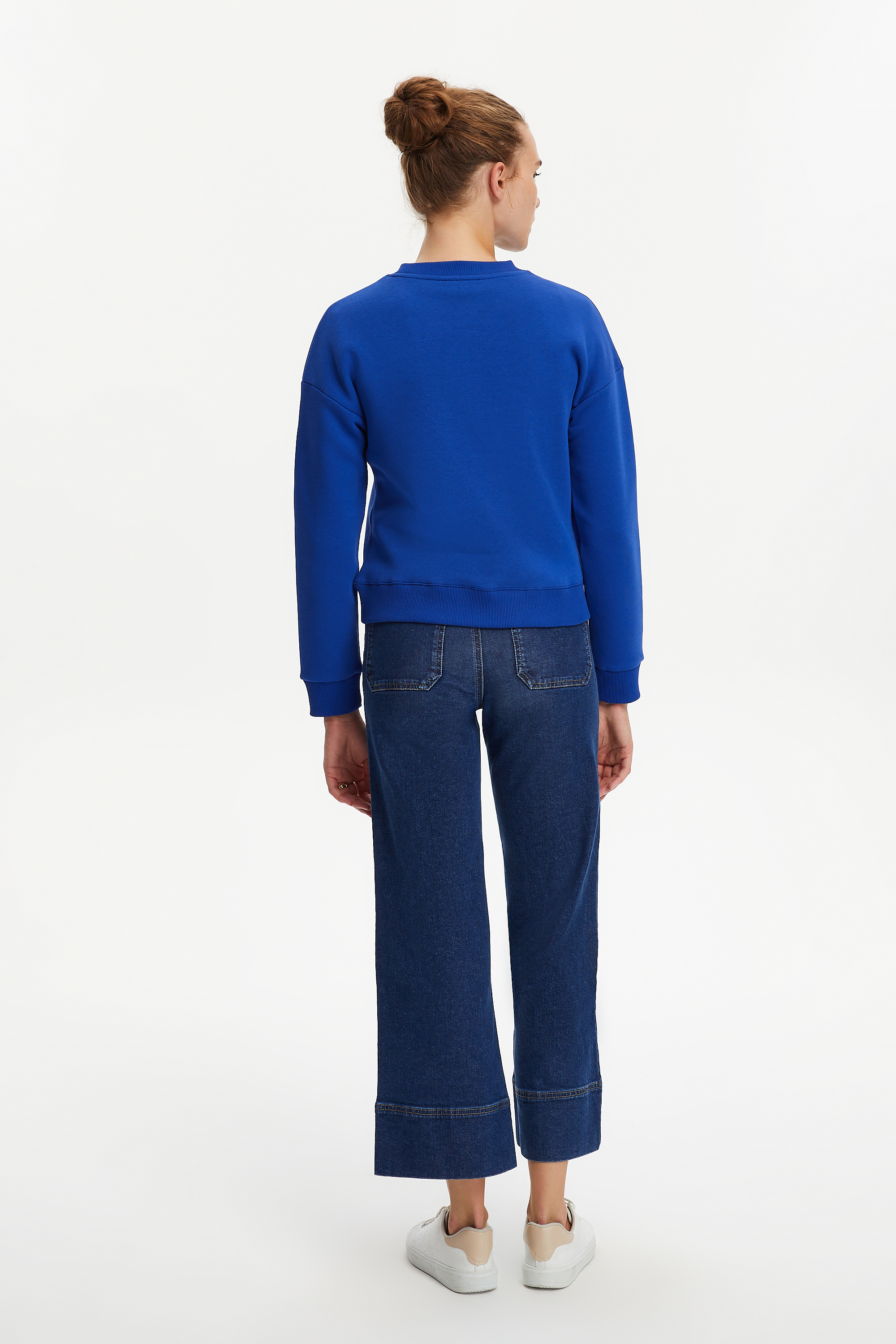 BİSİKLET YAKA SWEATSHIRT