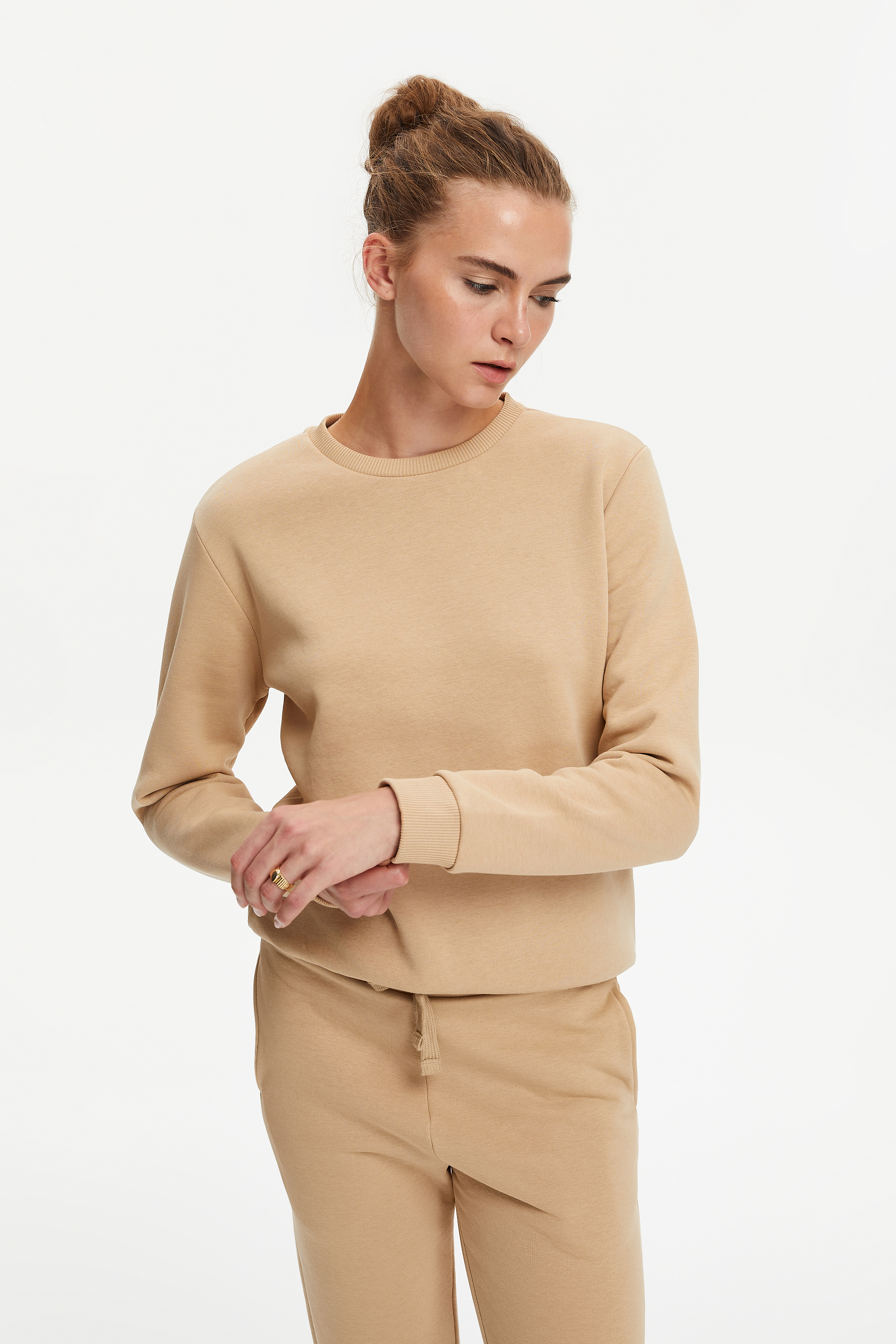 BİSİKLET YAKA SWEATSHIRT