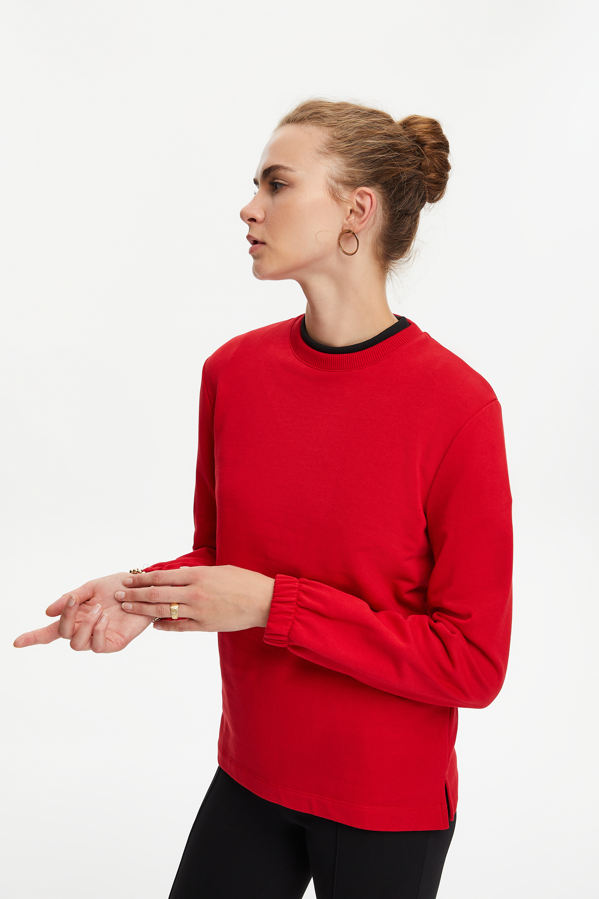 BİSİKLET YAKA SWEATSHIRT