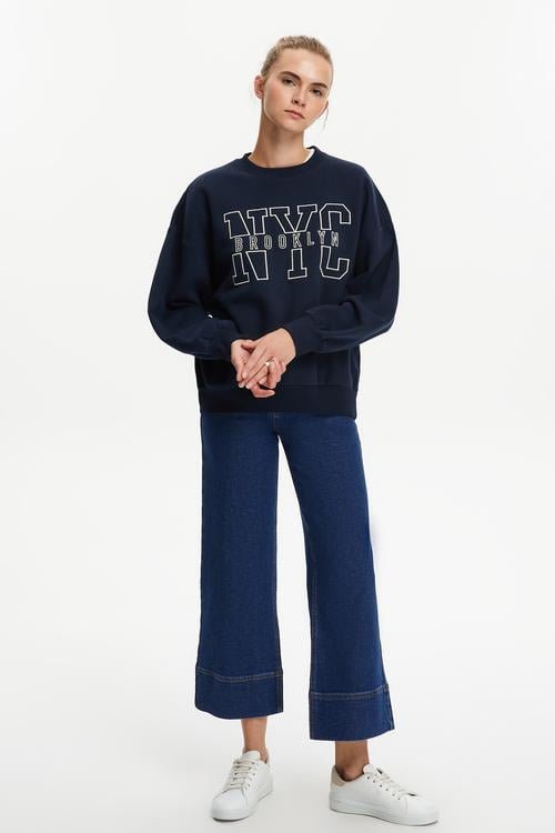  NAKIŞLI BİSİKLET YAKA SWEATSHIRT