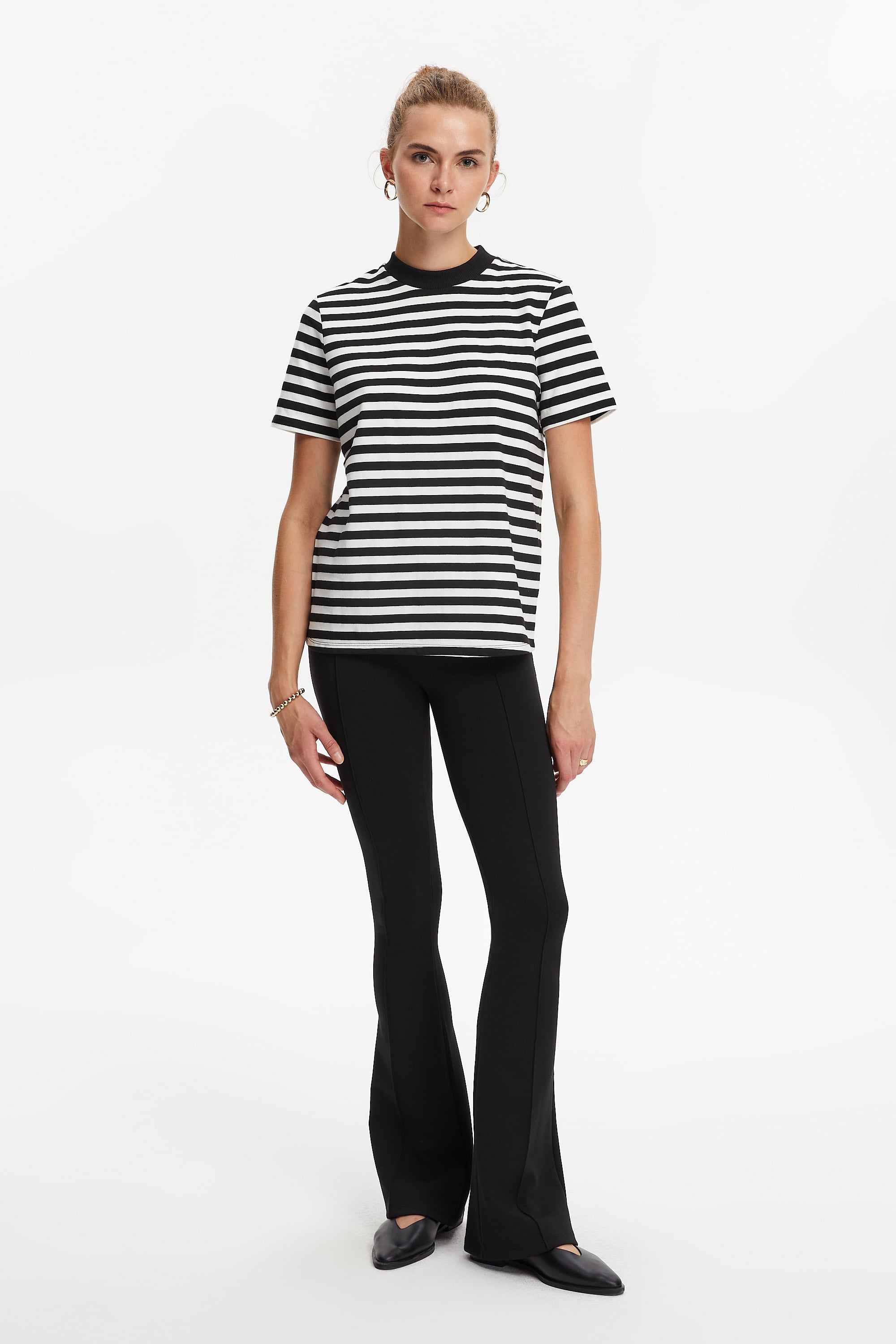 ÇİZGİLİ KISA KOLLU T-SHIRT