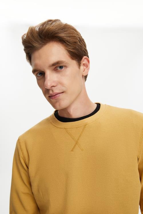  DOKULU BİSİKLET YAKA SWEATSHIRT