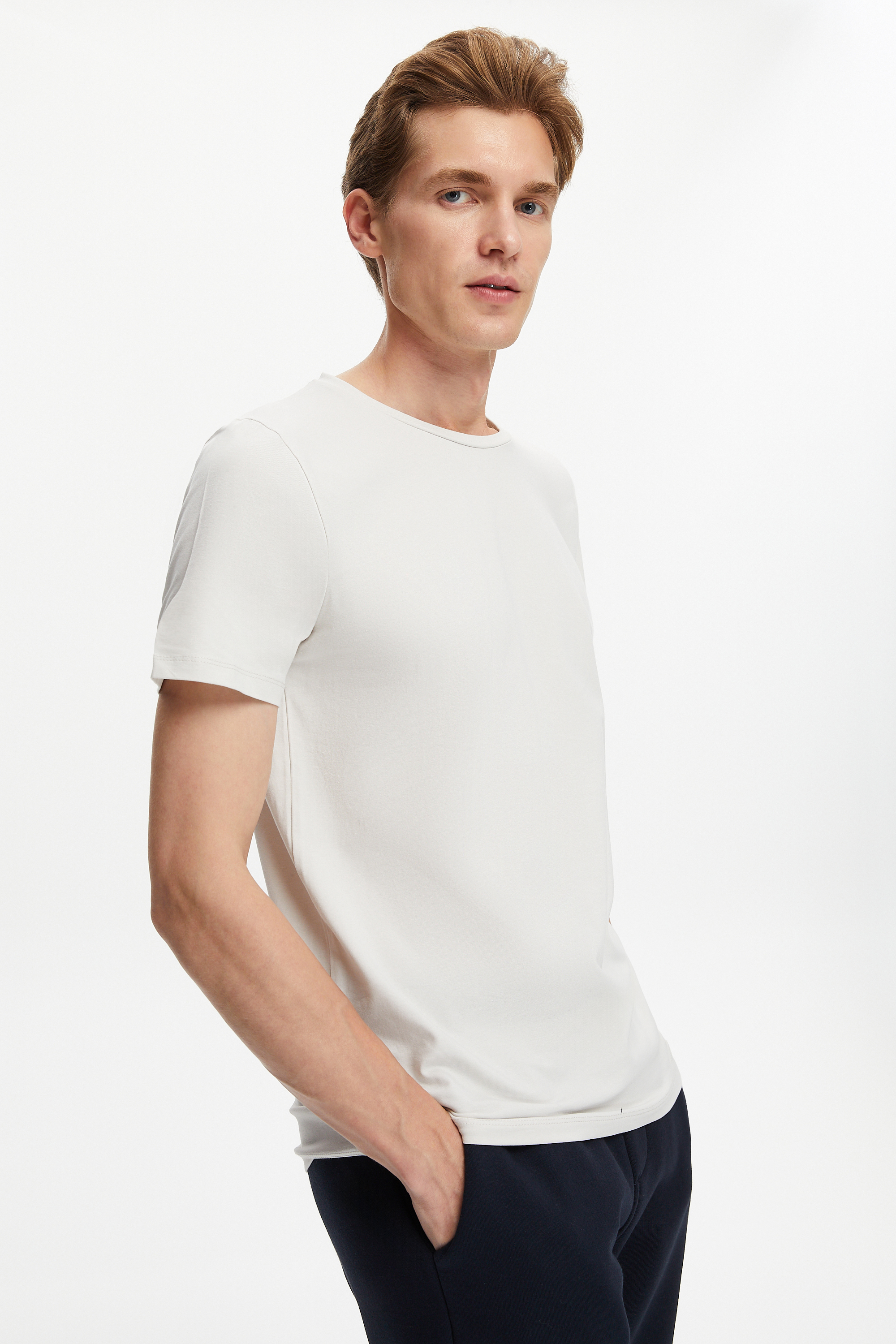 BİSİKLET YAKA KISA KOLLU T-SHIRT