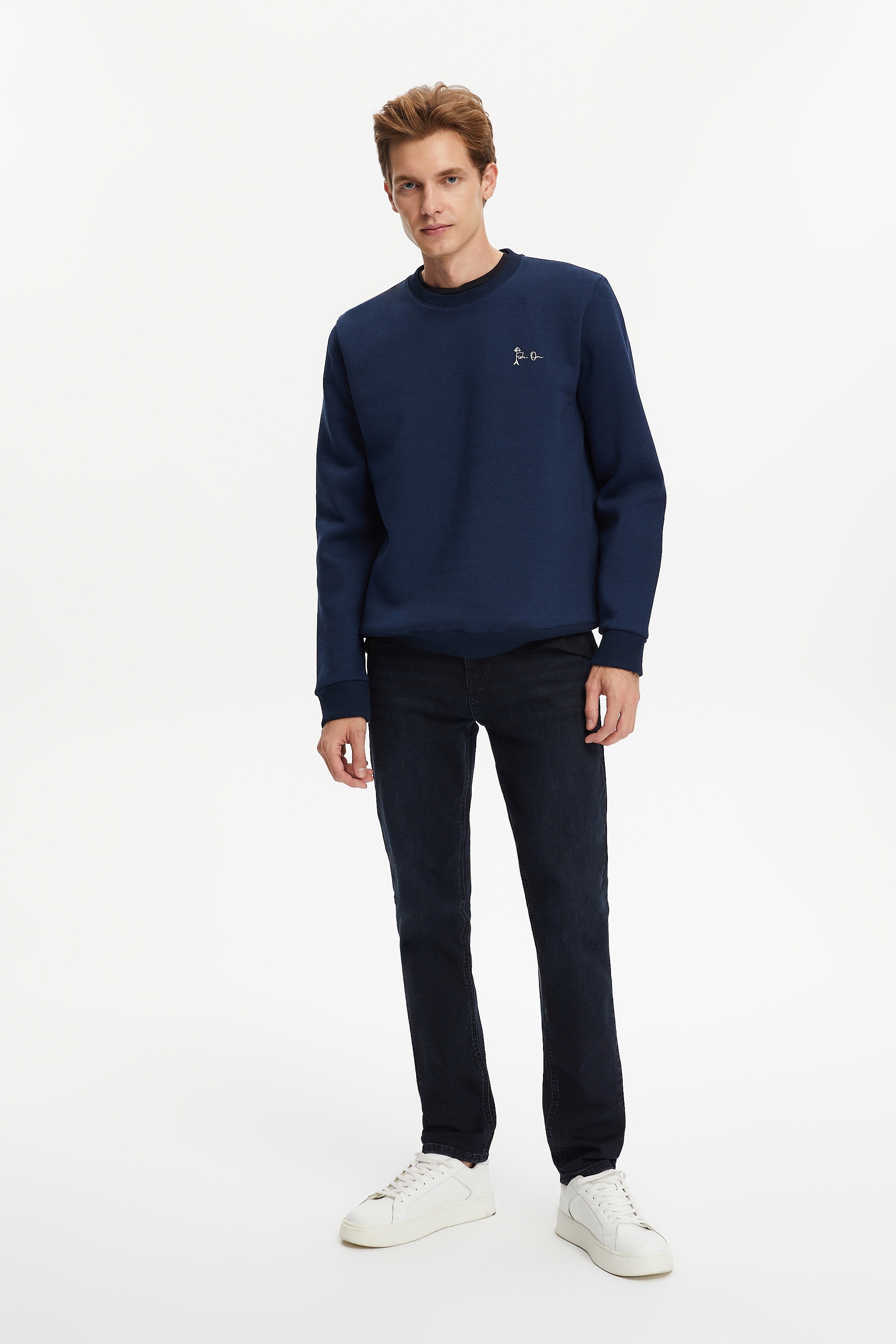 NAKIŞ DETAYLI BİSİKLET YAKA SWEATSHIRT