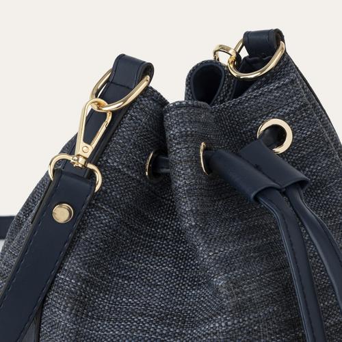  BÜZGÜLÜ BUCKET OMUZ ÇANTASI