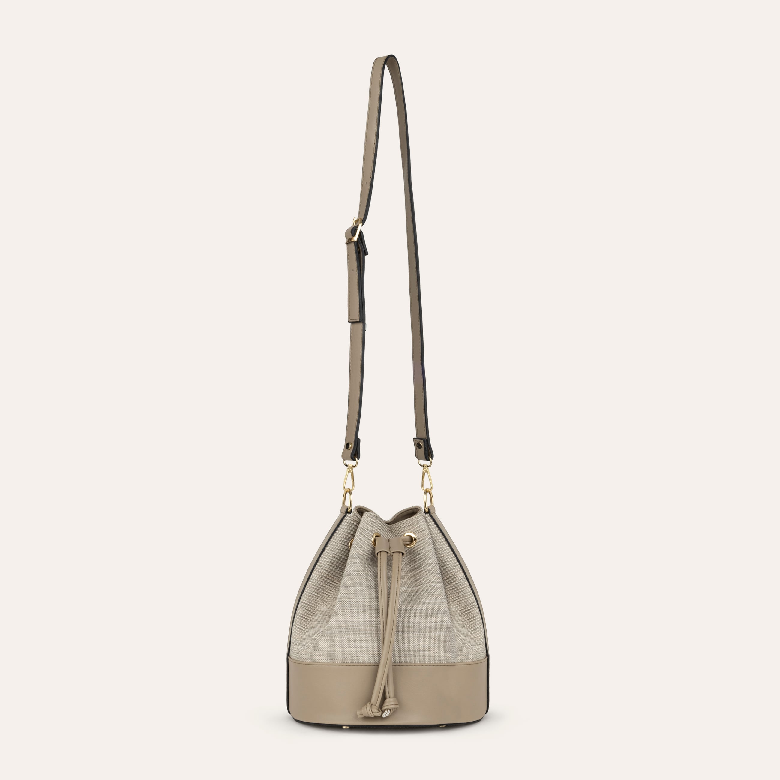 BÜZGÜLÜ BUCKET OMUZ ÇANTASI