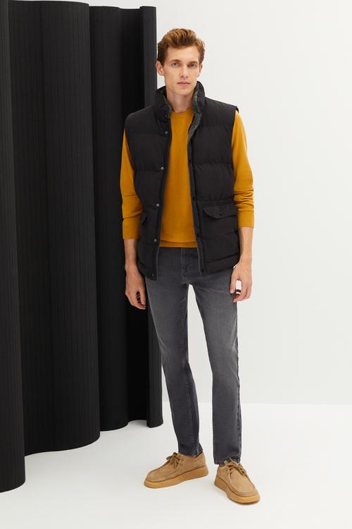  DİK YAKA KAPİTONELİ YELEK