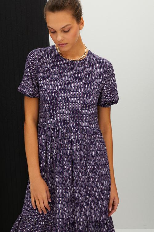  KISA KOLLU MİDİ KLOŞ ELBİSE