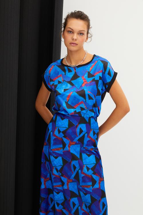  DESENLİ DÜŞÜK KOL BLUZ