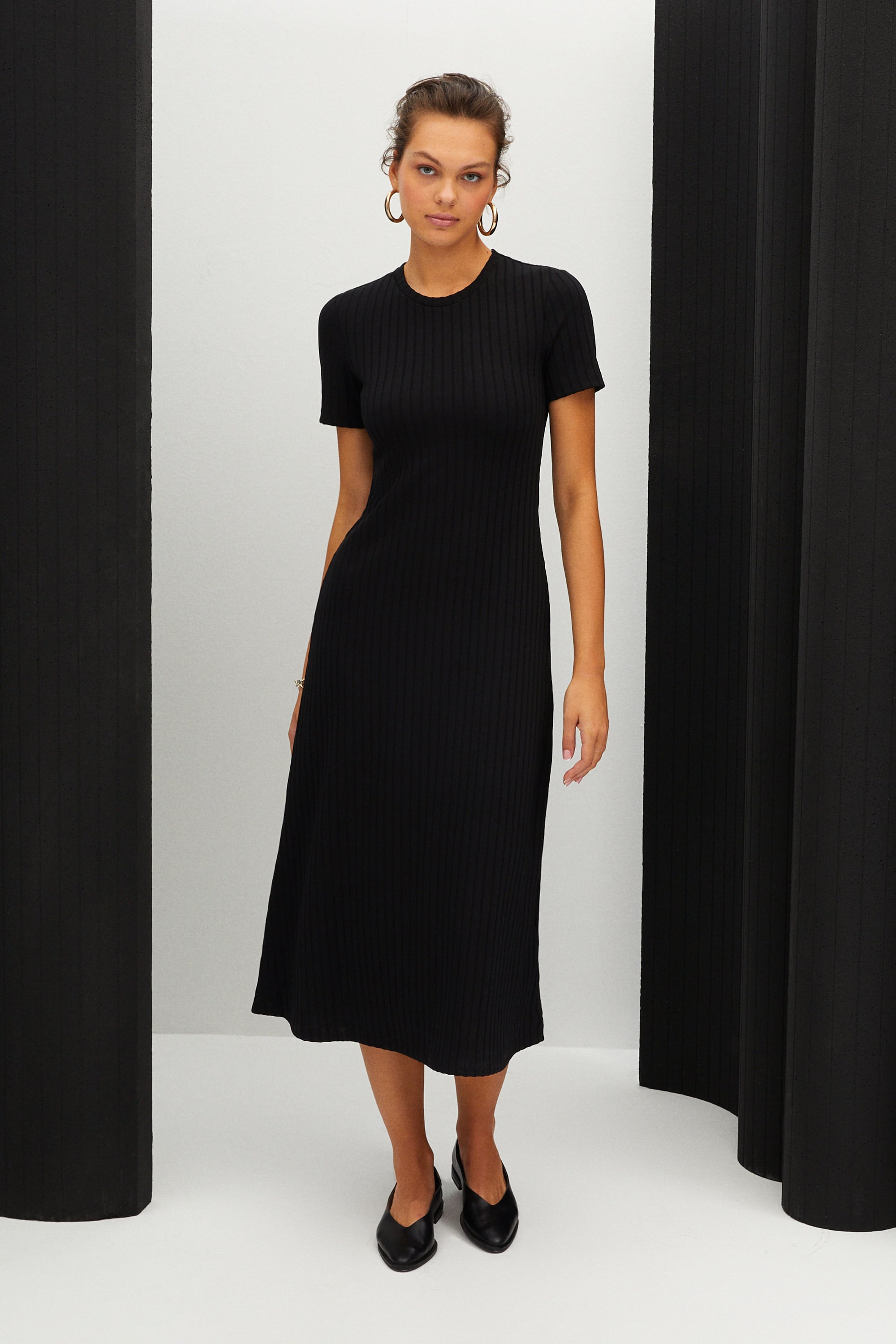 FİTİLLİ KISA KOLLU MİDİ ELBİSE