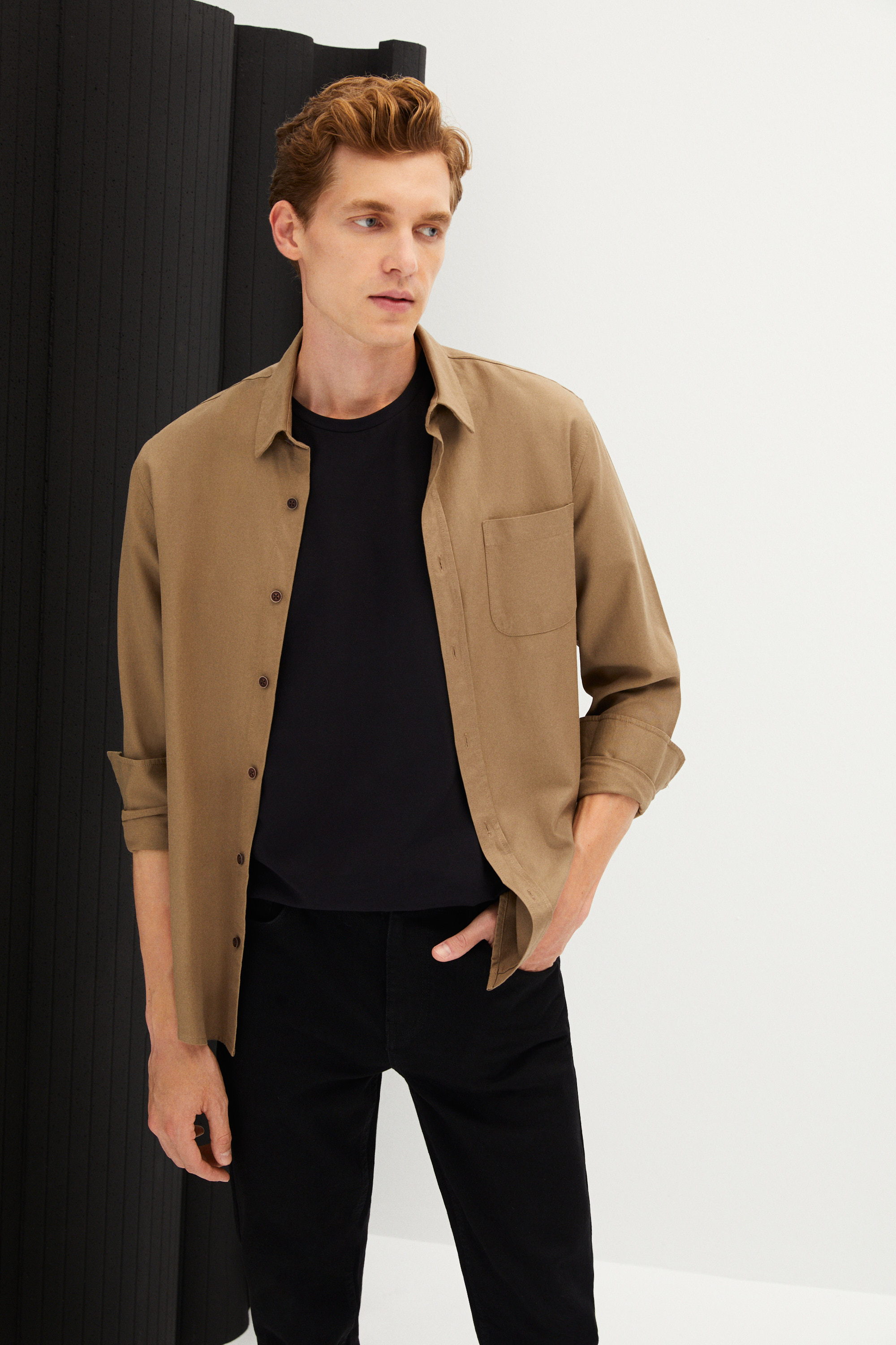 VİSKOZ KARIŞIMLI REGULAR FIT GÖMLEK