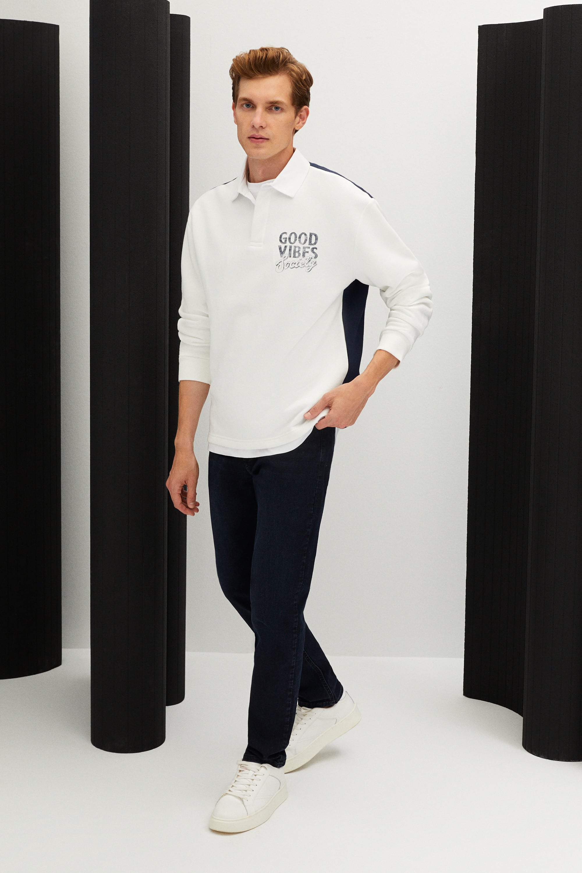 SLOGAN DETAYLI SWEATSHIRT