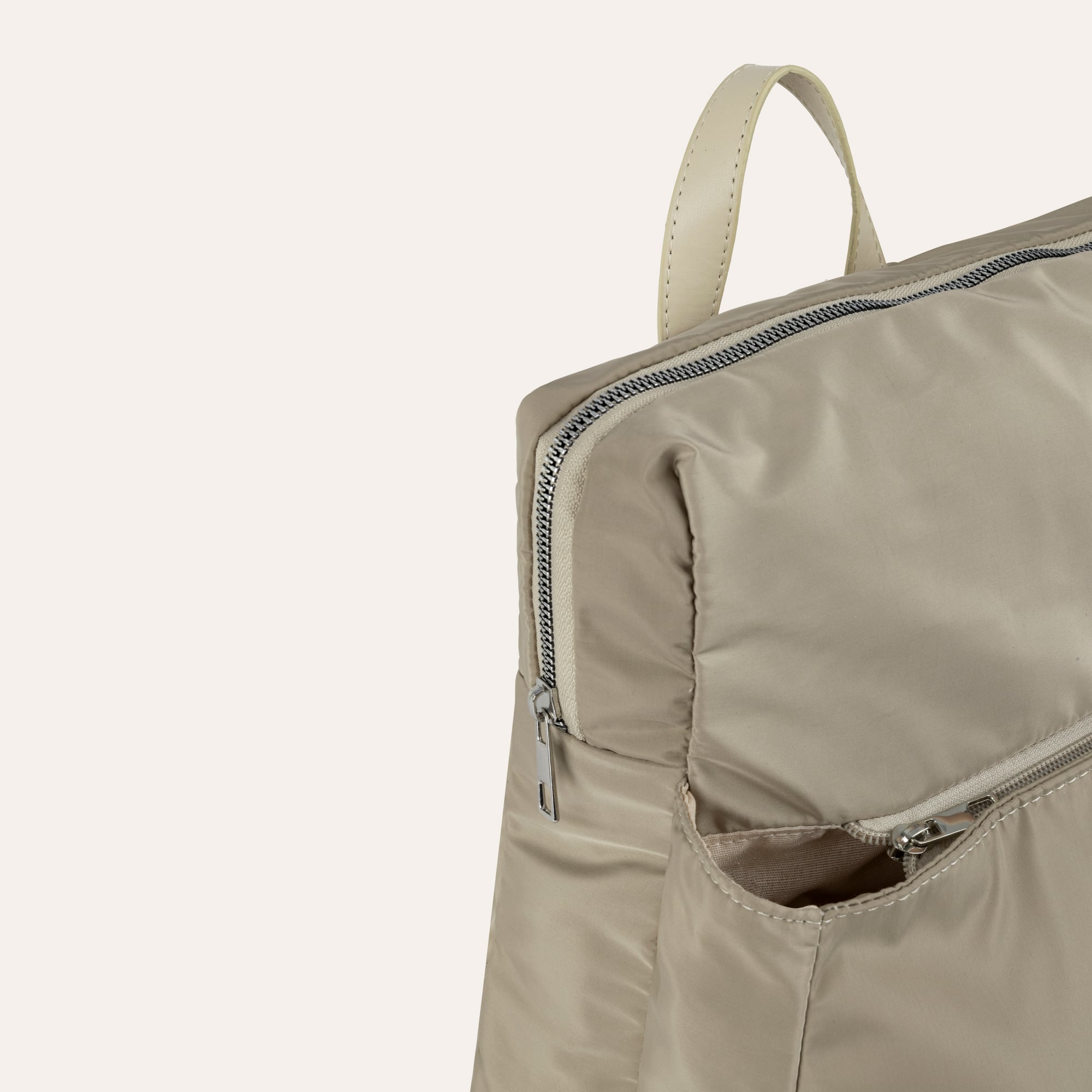 KUMAŞ SIRT ÇANTASI