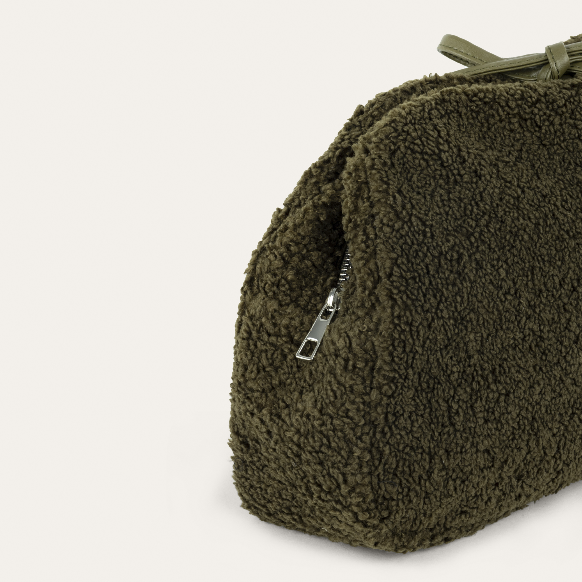 PELÜŞ PORTFÖY ÇANTA