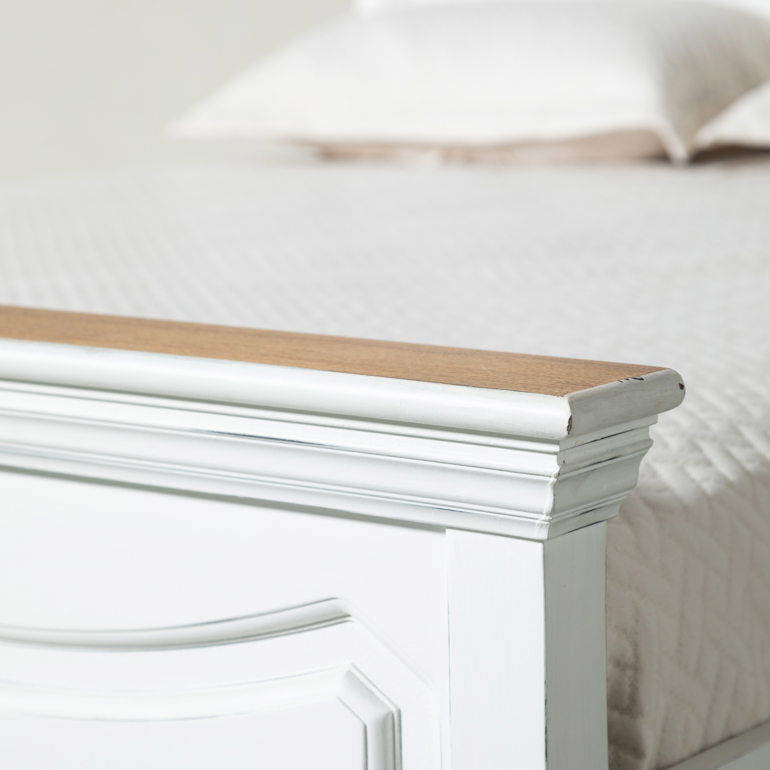 BORRA ÇİFT KİŞİLİK AHŞAP KARYOLA BEYAZ 200X160