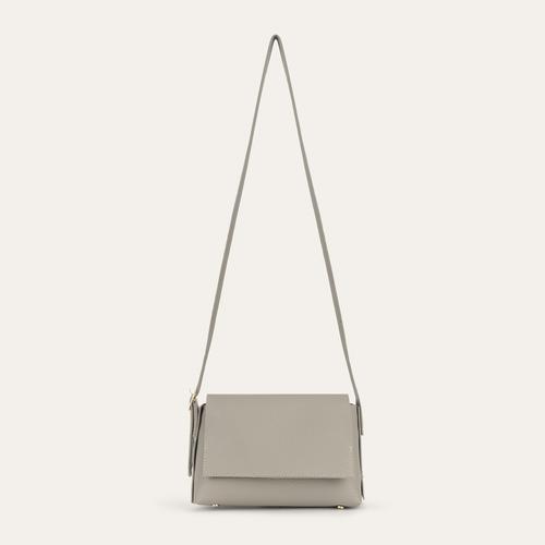  DERİ GÖRÜNÜMLÜ OMUZ ÇANTASI