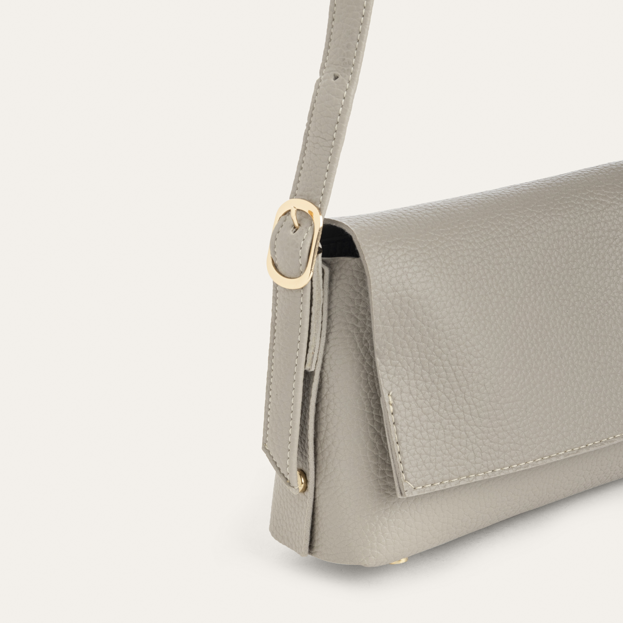 DERİ GÖRÜNÜMLÜ OMUZ ÇANTASI